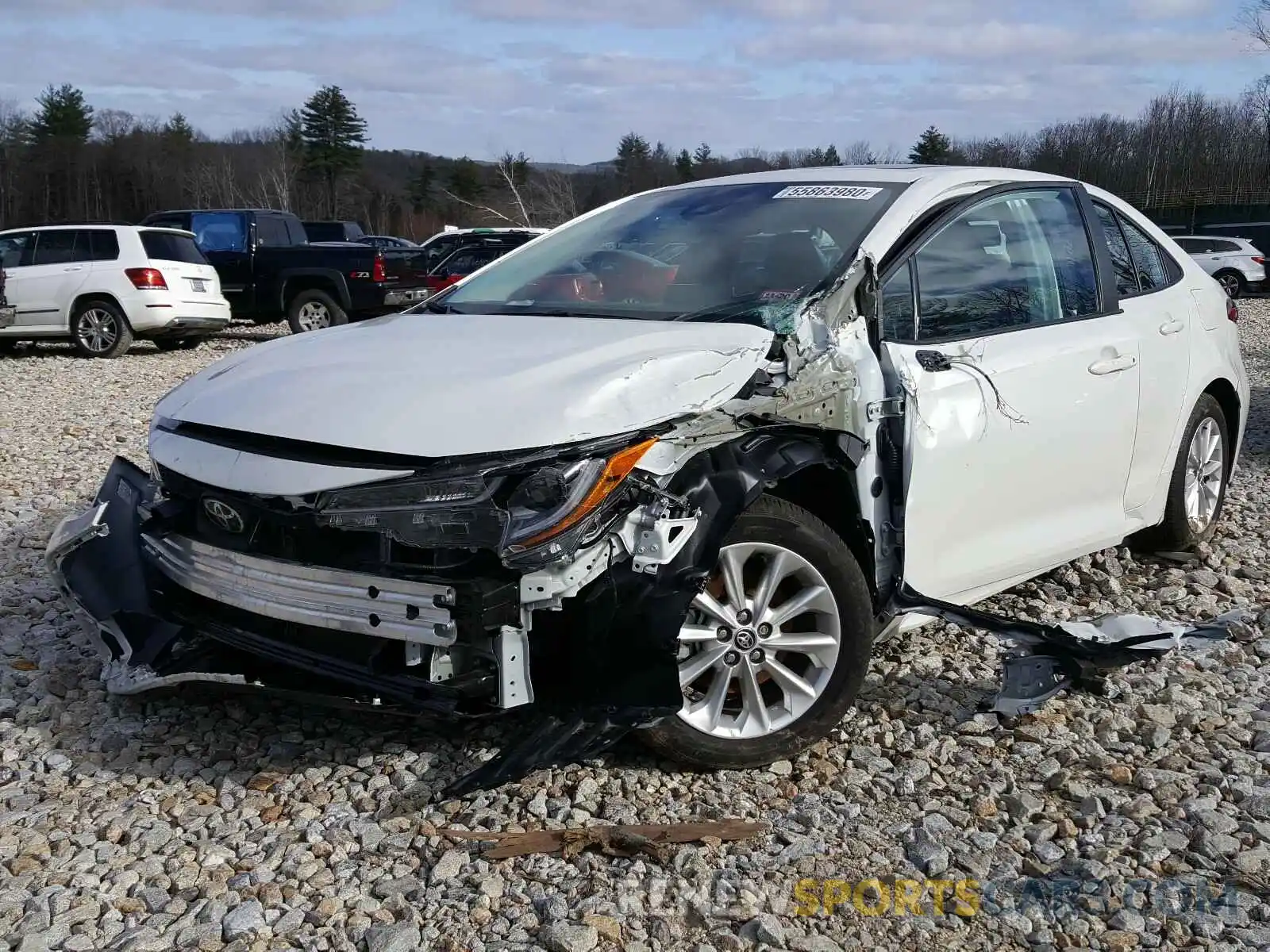 2 Photograph of a damaged car 5YFHPRAE2LP054777 TOYOTA COROLLA 2020