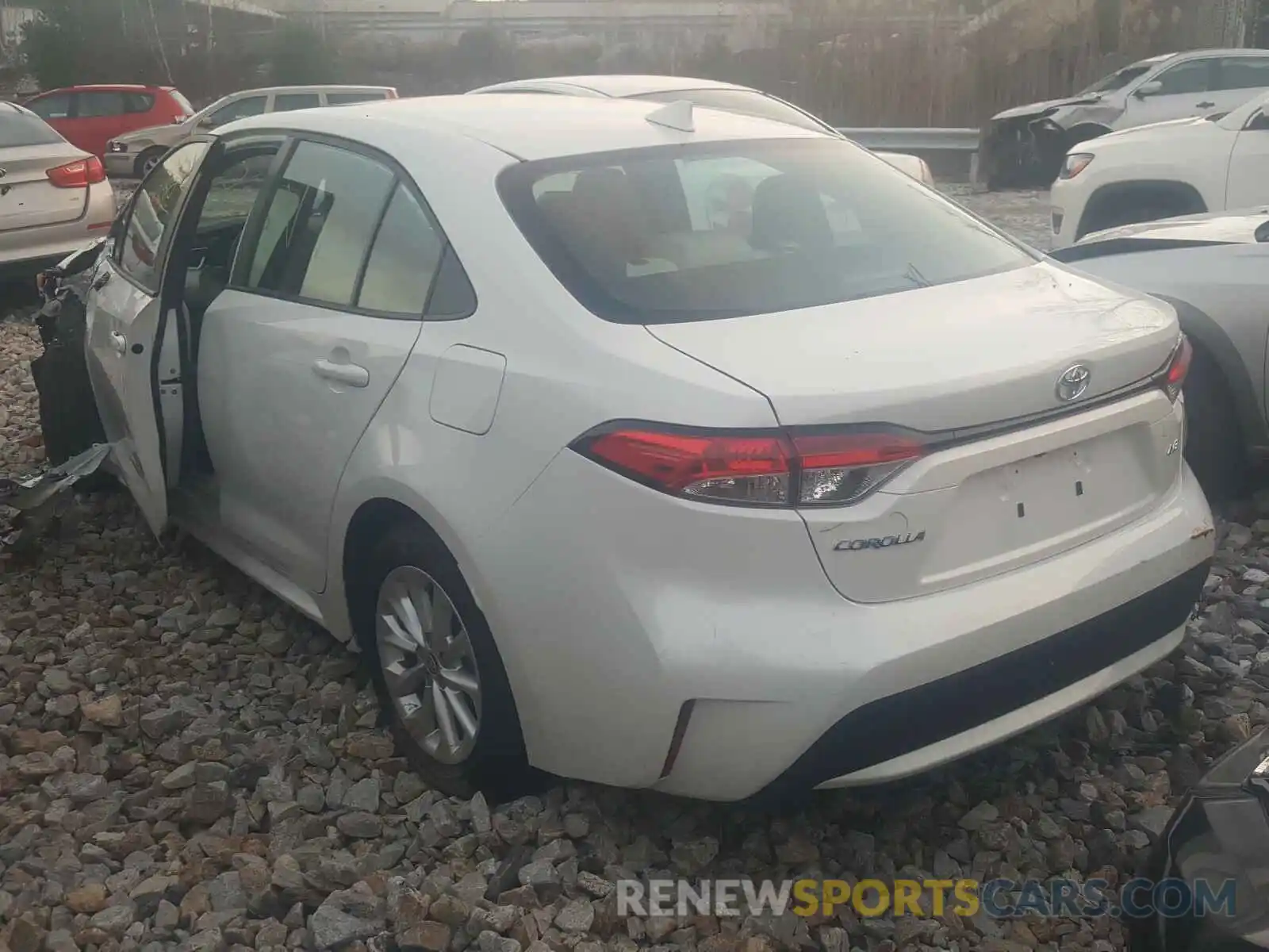 3 Photograph of a damaged car 5YFHPRAE2LP054777 TOYOTA COROLLA 2020