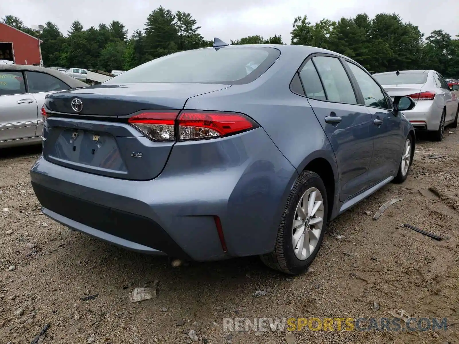 4 Photograph of a damaged car 5YFHPRAE2LP055797 TOYOTA COROLLA 2020