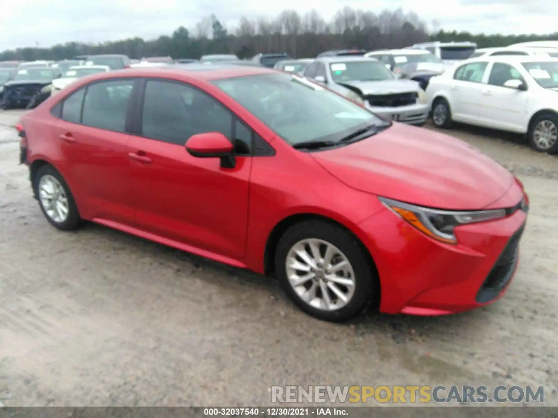 1 Photograph of a damaged car 5YFHPRAE2LP079338 TOYOTA COROLLA 2020