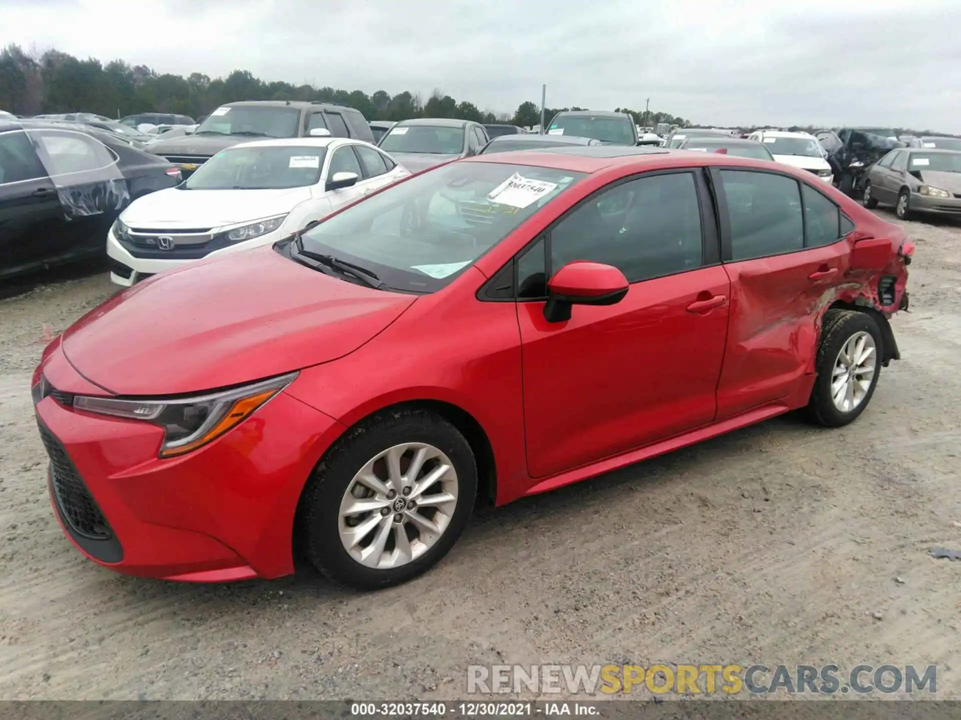 2 Photograph of a damaged car 5YFHPRAE2LP079338 TOYOTA COROLLA 2020