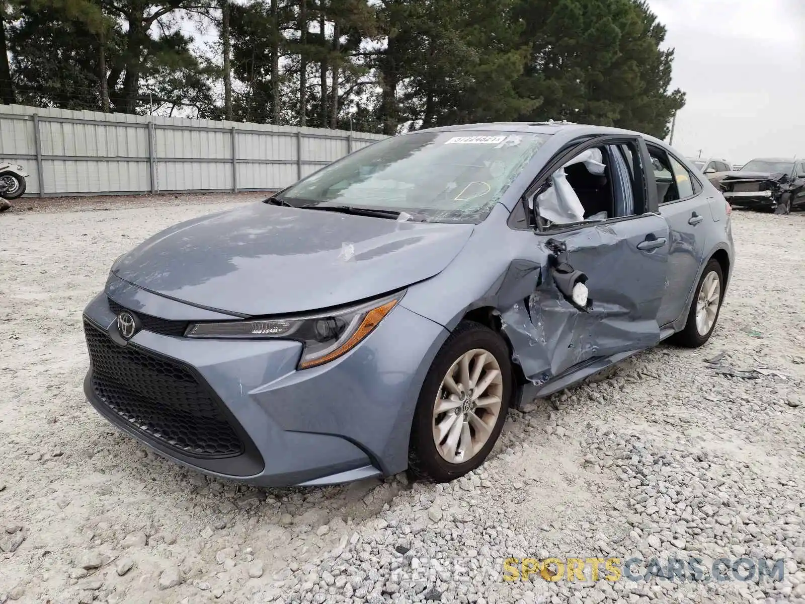 2 Photograph of a damaged car 5YFHPRAE2LP087939 TOYOTA COROLLA 2020