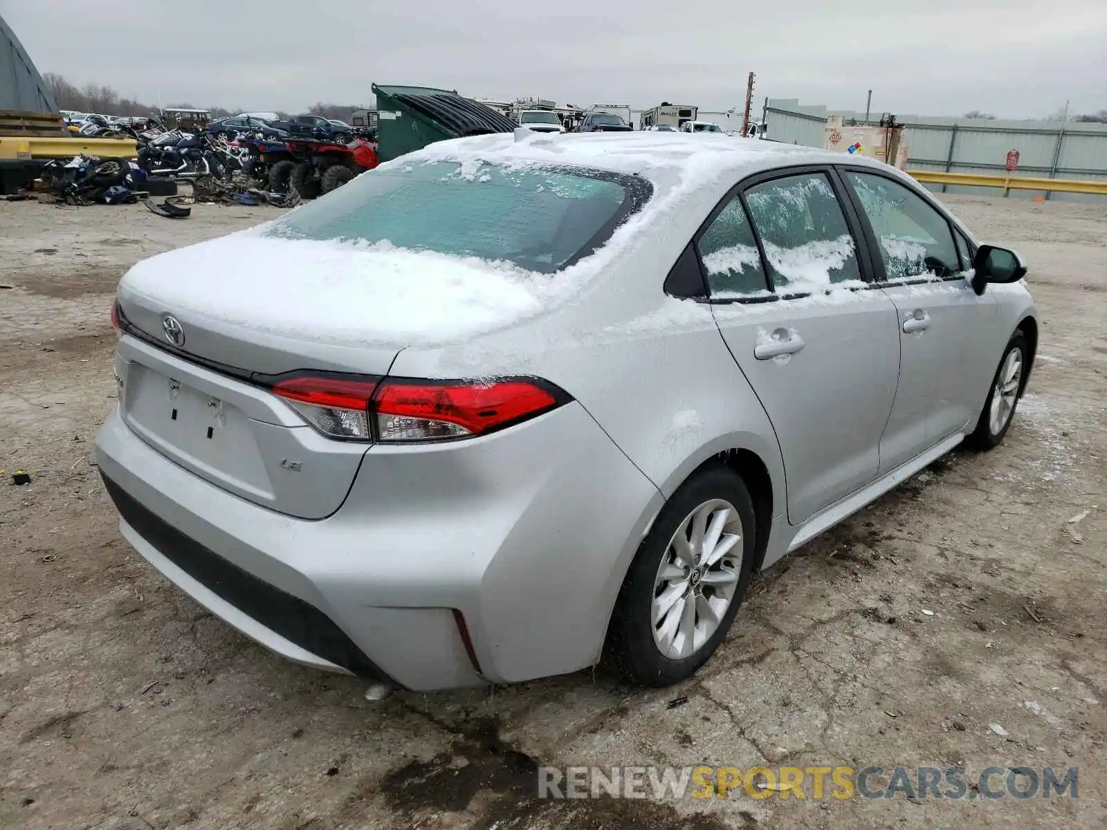 4 Photograph of a damaged car 5YFHPRAE3LP013445 TOYOTA COROLLA 2020