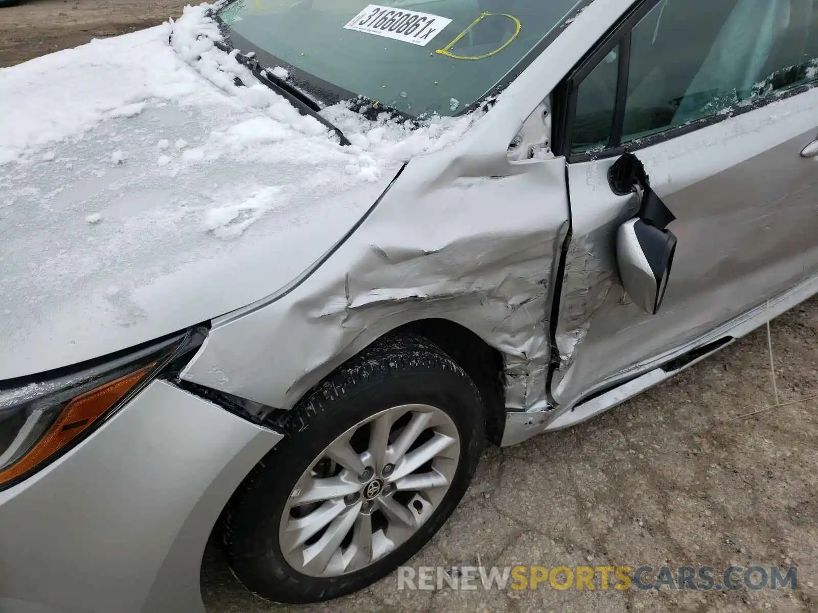 9 Photograph of a damaged car 5YFHPRAE3LP013445 TOYOTA COROLLA 2020