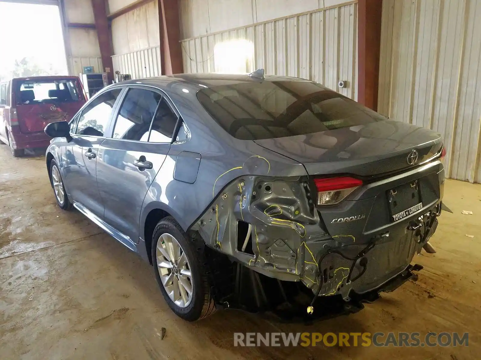 3 Photograph of a damaged car 5YFHPRAE3LP030004 TOYOTA COROLLA 2020