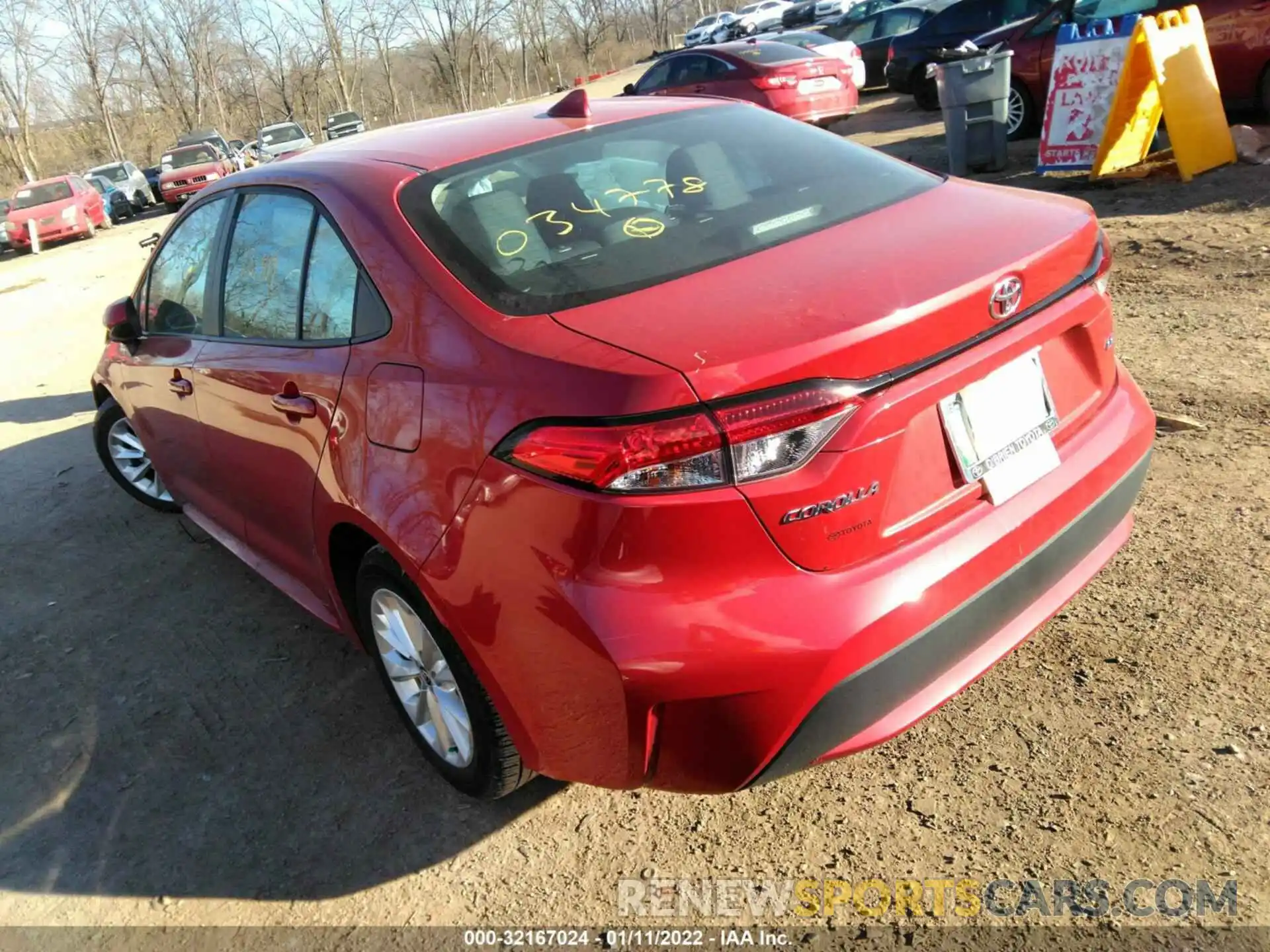 3 Photograph of a damaged car 5YFHPRAE3LP034778 TOYOTA COROLLA 2020