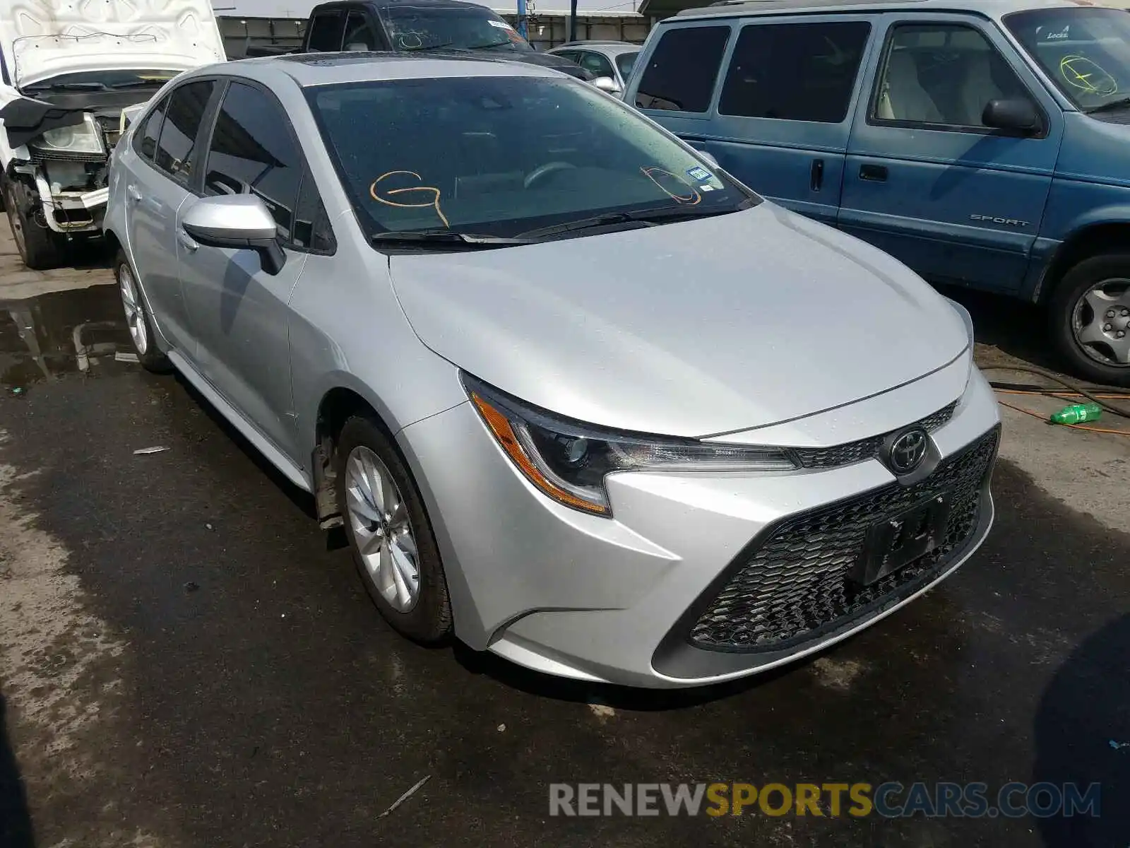 1 Photograph of a damaged car 5YFHPRAE4LP019254 TOYOTA COROLLA 2020