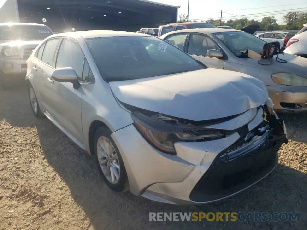 1 Photograph of a damaged car 5YFHPRAE4LP030495 TOYOTA COROLLA 2020