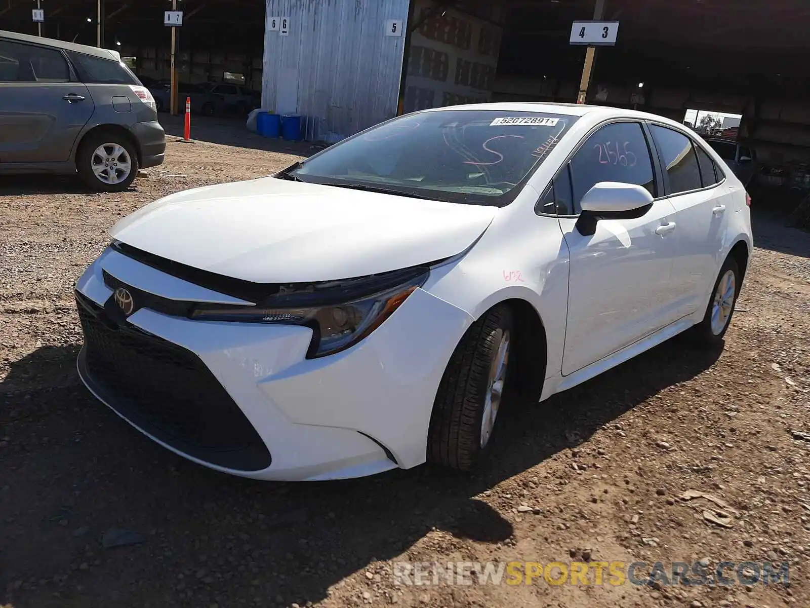 2 Photograph of a damaged car 5YFHPRAE4LP119144 TOYOTA COROLLA 2020