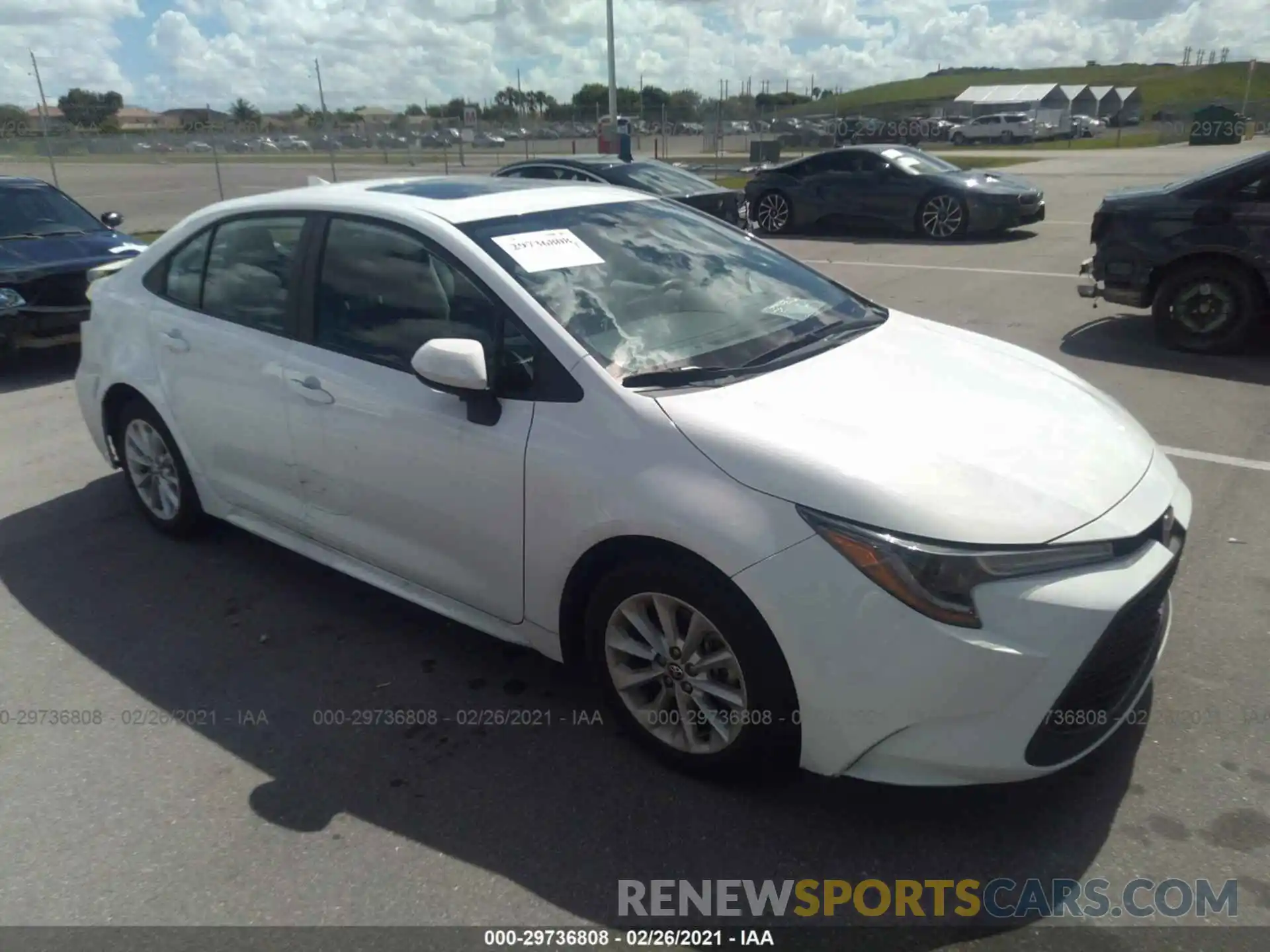 1 Photograph of a damaged car 5YFHPRAE5LP007906 TOYOTA COROLLA 2020