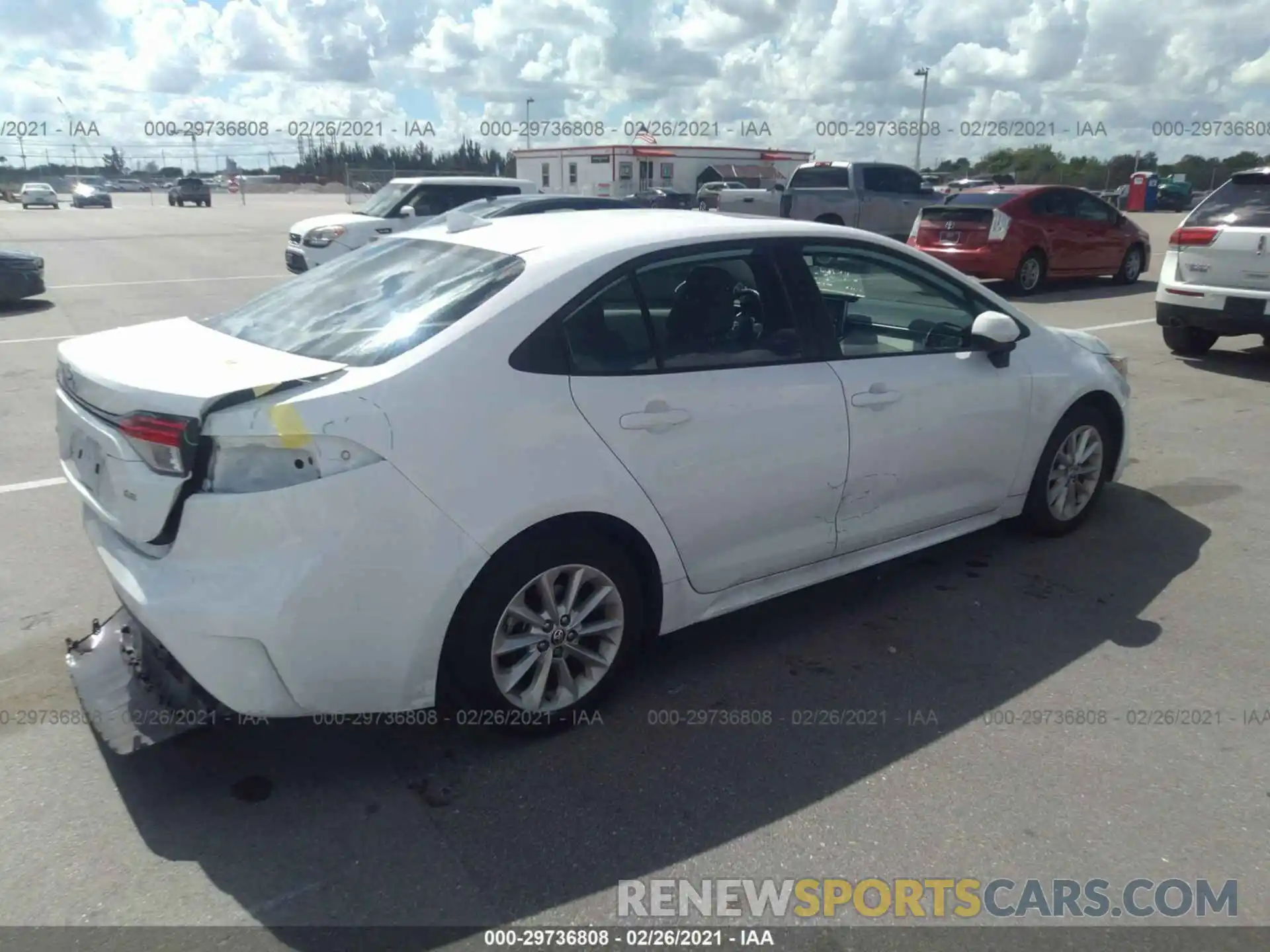 4 Photograph of a damaged car 5YFHPRAE5LP007906 TOYOTA COROLLA 2020