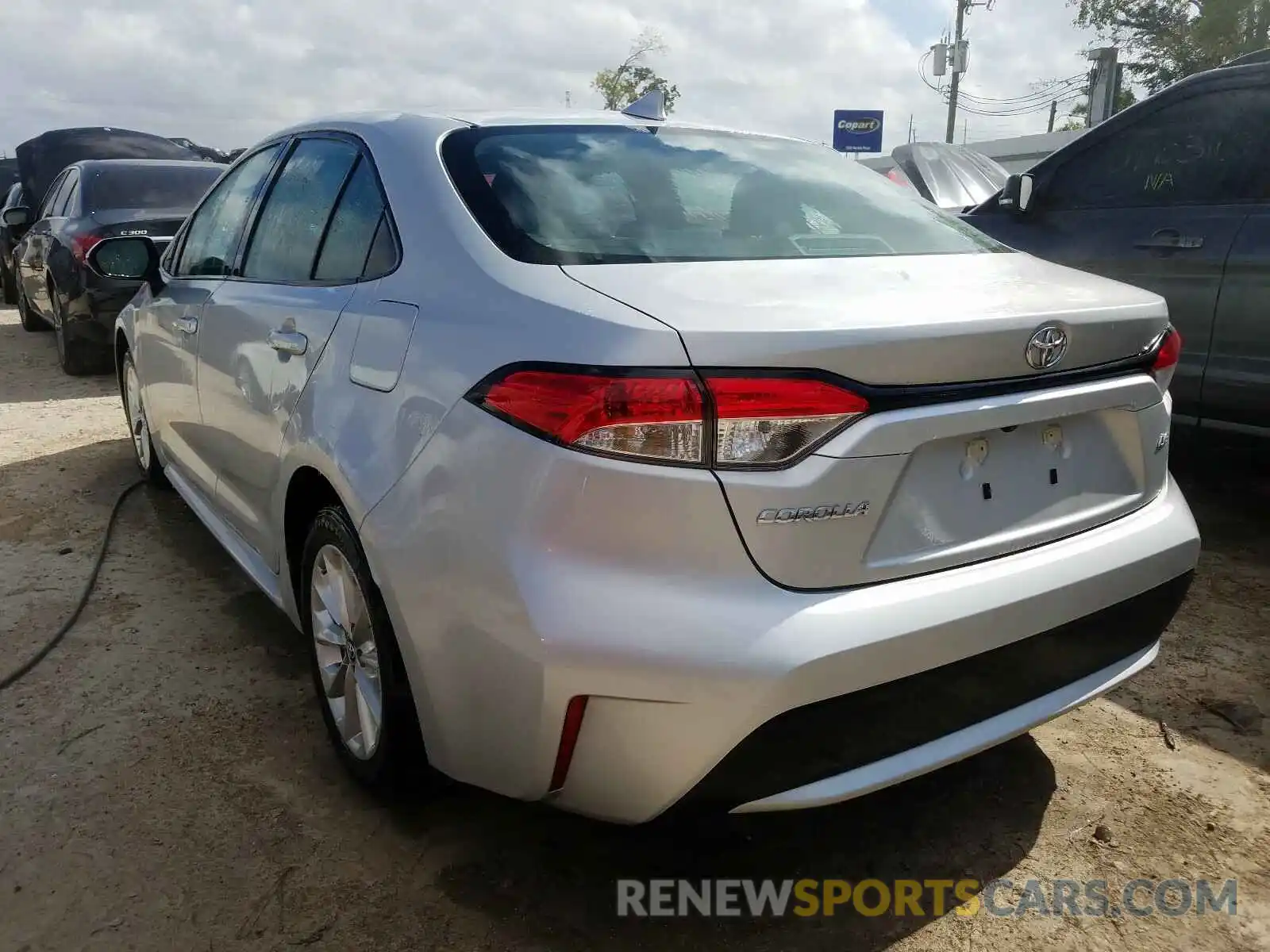 3 Photograph of a damaged car 5YFHPRAE5LP015701 TOYOTA COROLLA 2020