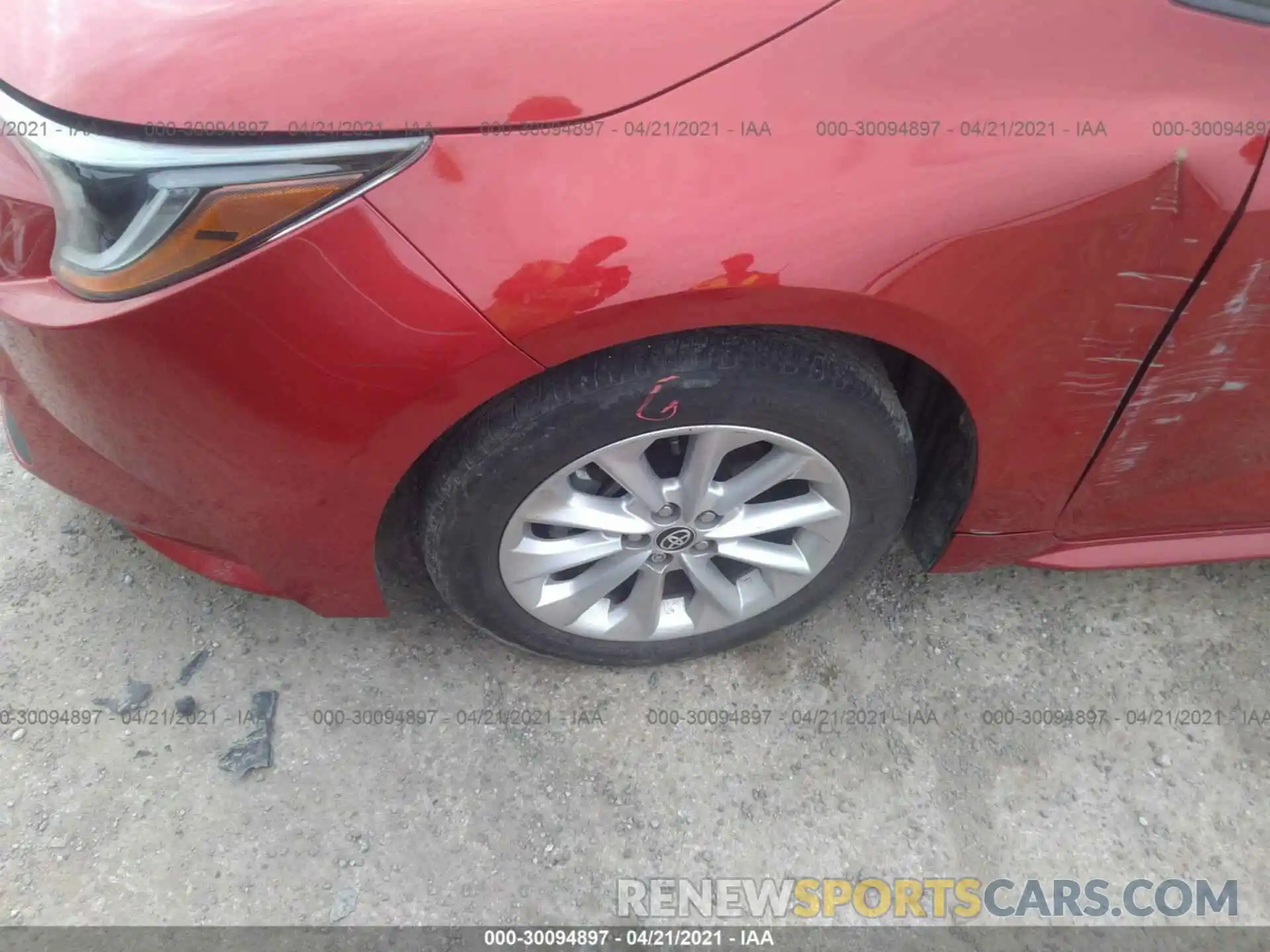 12 Photograph of a damaged car 5YFHPRAE5LP021112 TOYOTA COROLLA 2020