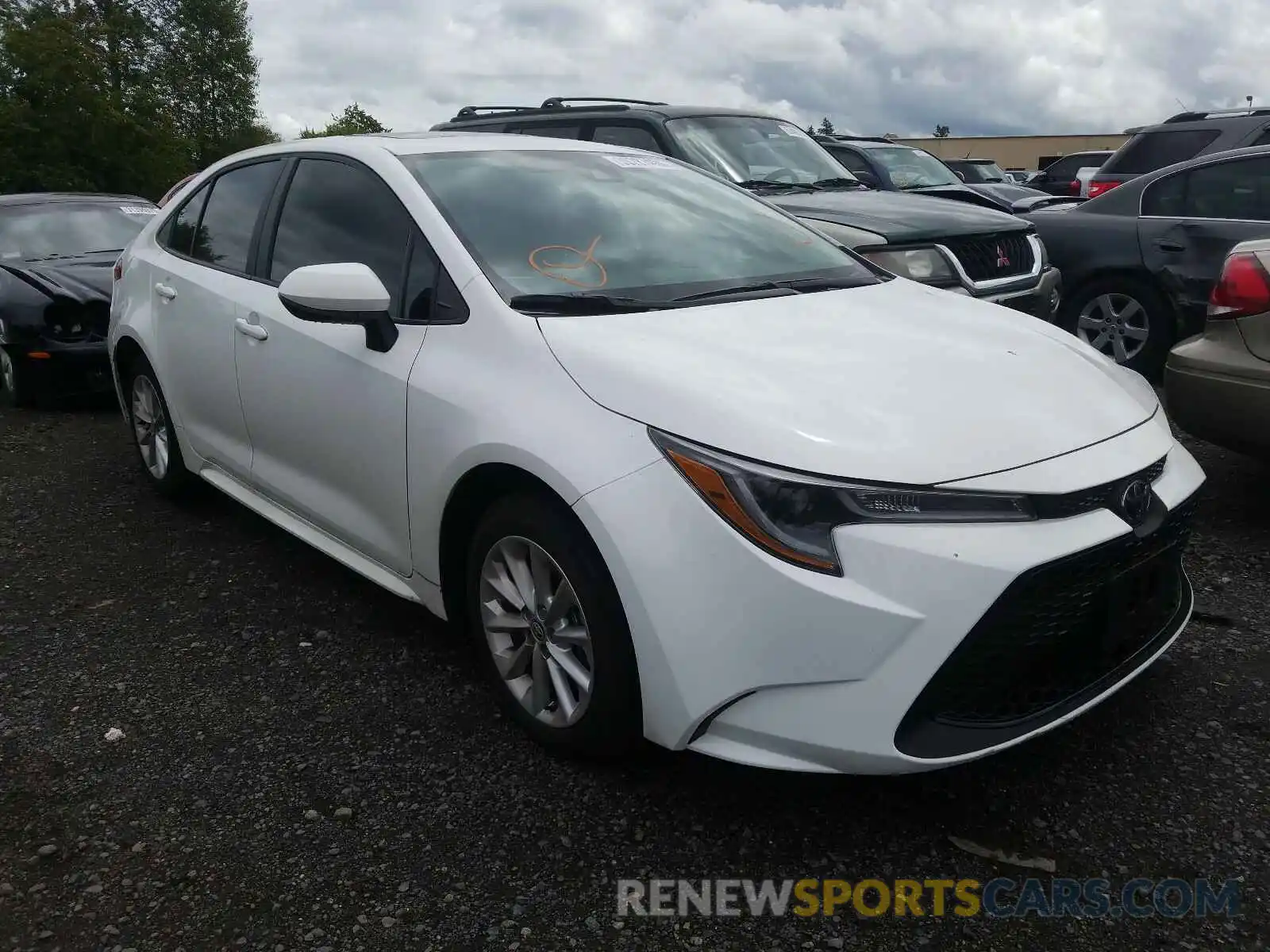 1 Photograph of a damaged car 5YFHPRAE5LP027721 TOYOTA COROLLA 2020