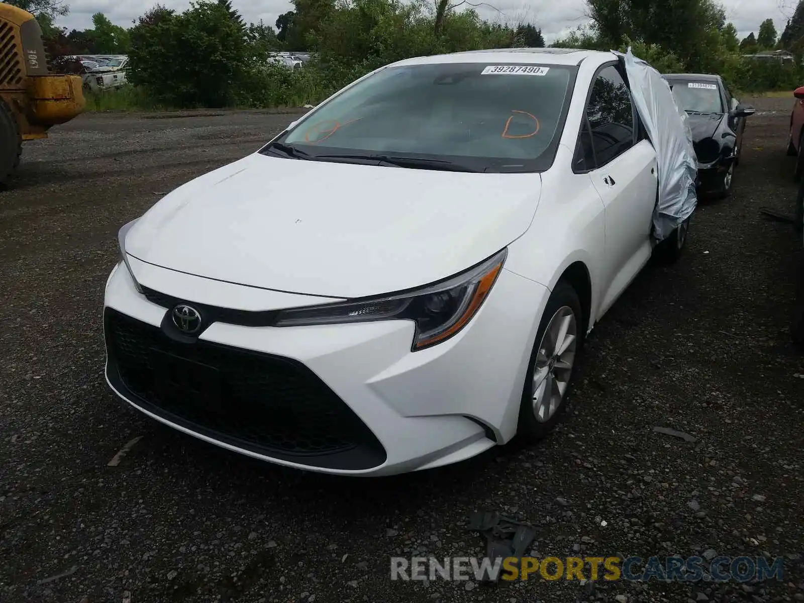 2 Photograph of a damaged car 5YFHPRAE5LP027721 TOYOTA COROLLA 2020