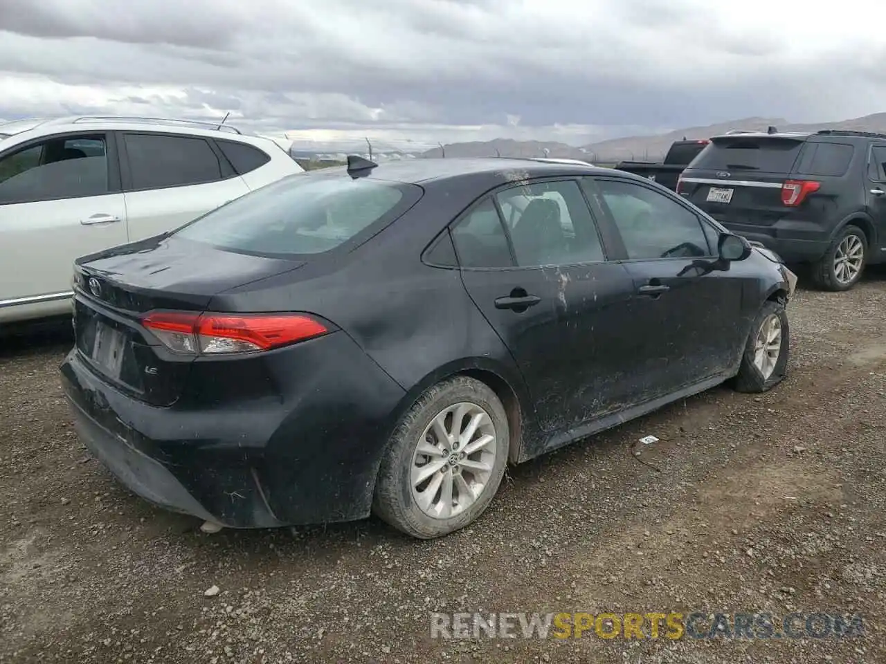 3 Photograph of a damaged car 5YFHPRAE5LP032109 TOYOTA COROLLA 2020