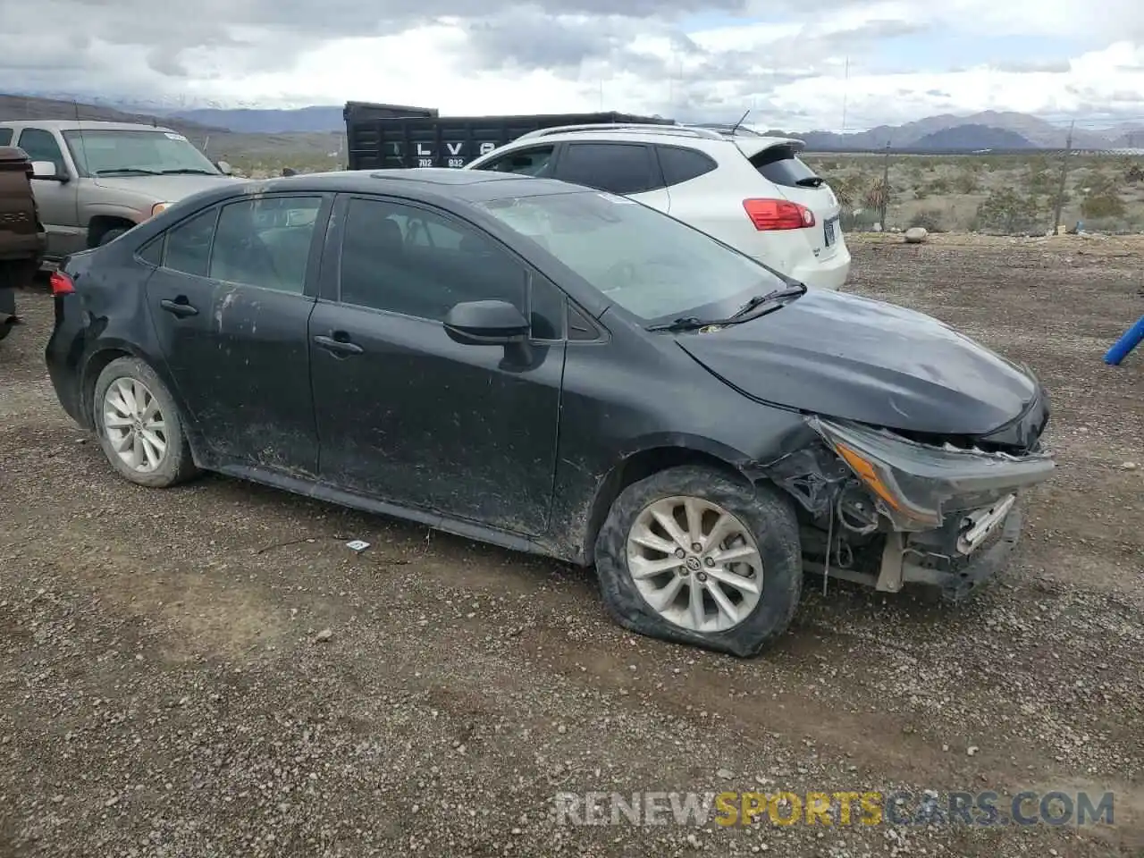 4 Photograph of a damaged car 5YFHPRAE5LP032109 TOYOTA COROLLA 2020