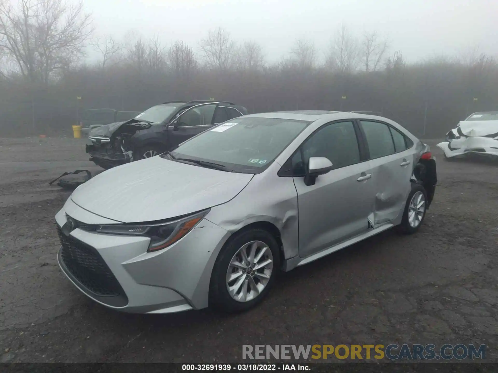 2 Photograph of a damaged car 5YFHPRAE5LP044499 TOYOTA COROLLA 2020