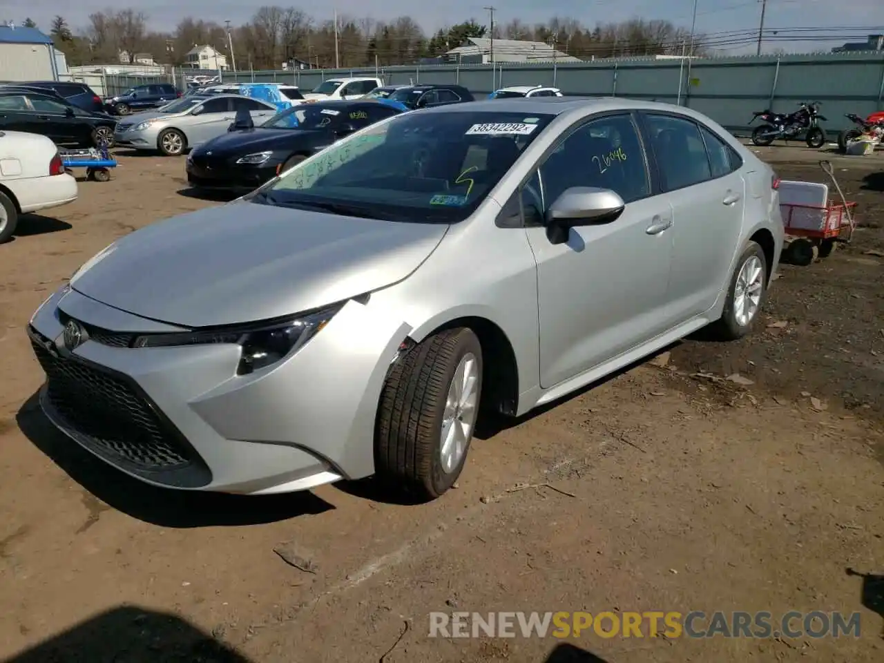 2 Photograph of a damaged car 5YFHPRAE5LP049623 TOYOTA COROLLA 2020