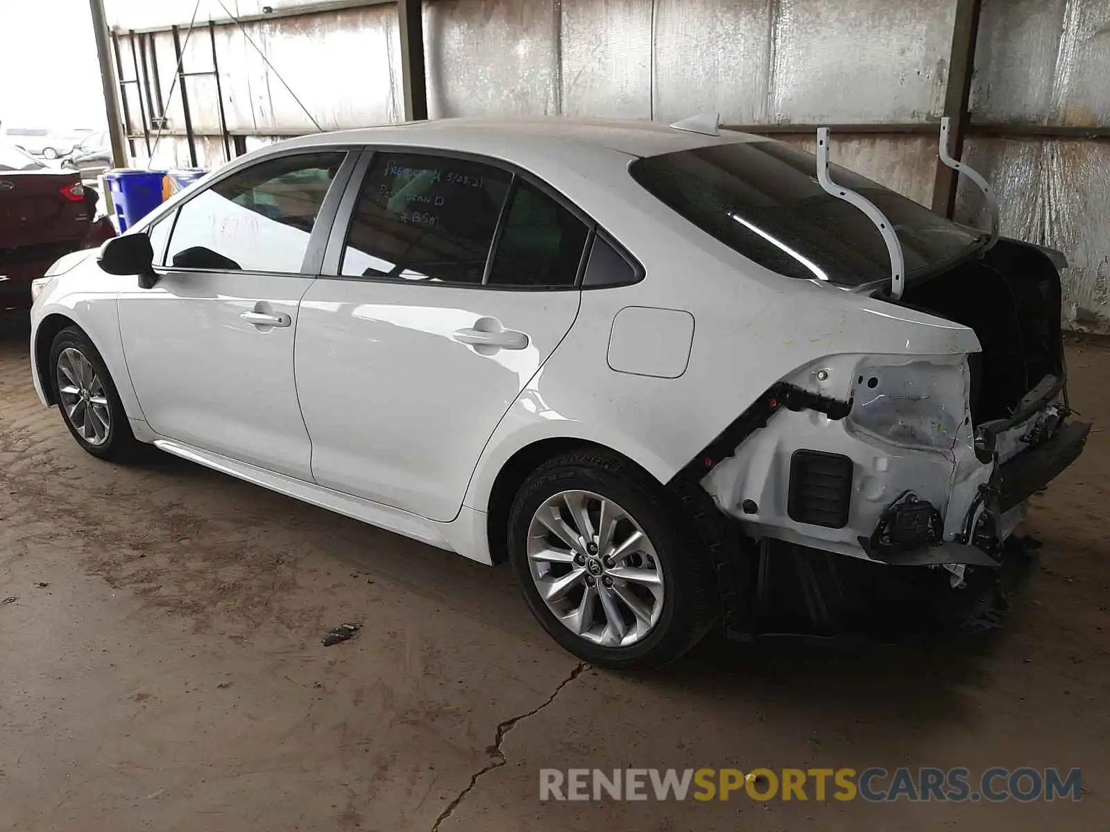 3 Photograph of a damaged car 5YFHPRAE5LP092911 TOYOTA COROLLA 2020