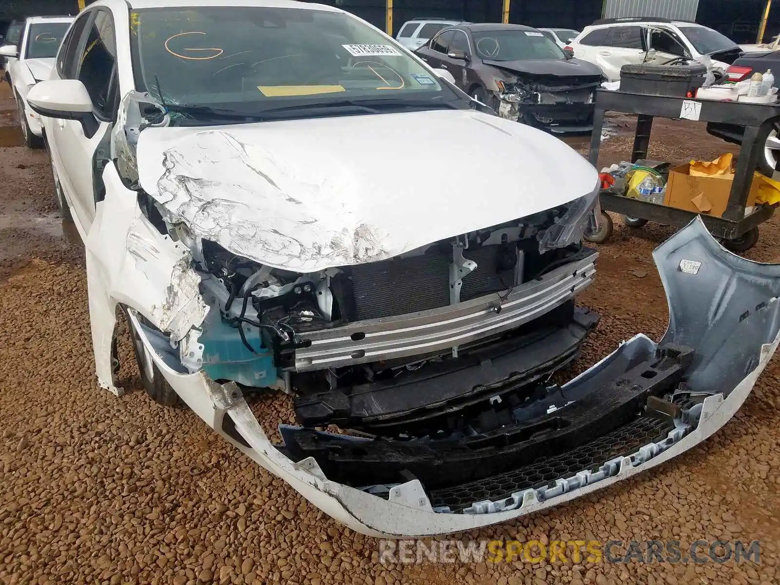 9 Photograph of a damaged car 5YFHPRAE6LP015139 TOYOTA COROLLA 2020