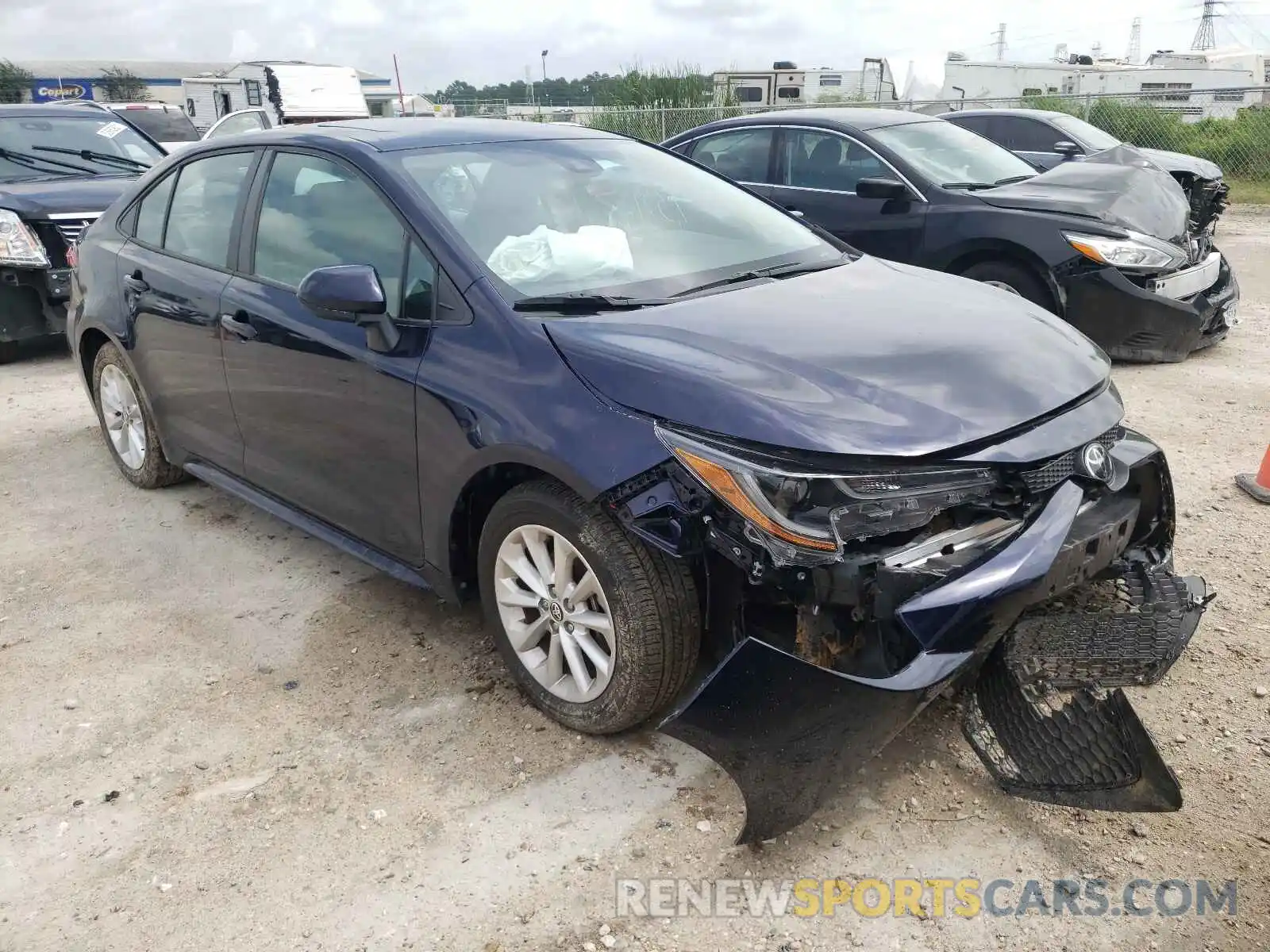 1 Photograph of a damaged car 5YFHPRAE6LP019370 TOYOTA COROLLA 2020