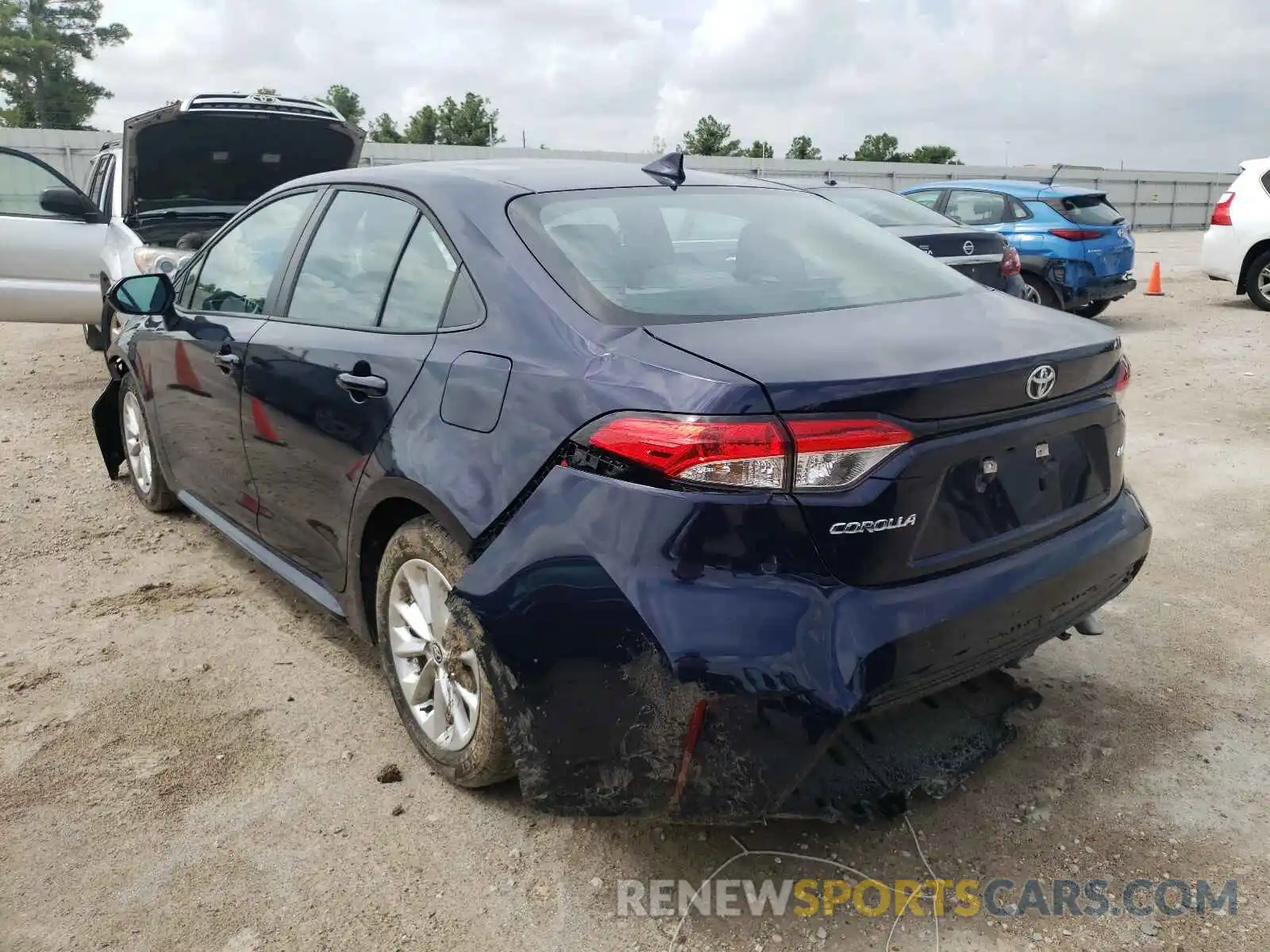 3 Photograph of a damaged car 5YFHPRAE6LP019370 TOYOTA COROLLA 2020