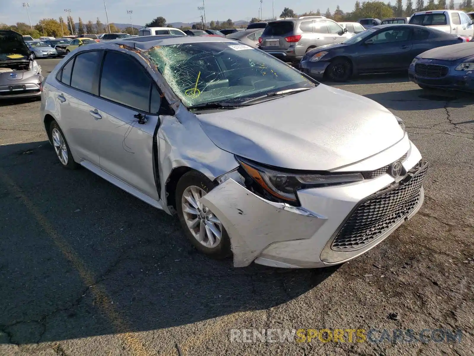 1 Photograph of a damaged car 5YFHPRAE6LP022852 TOYOTA COROLLA 2020