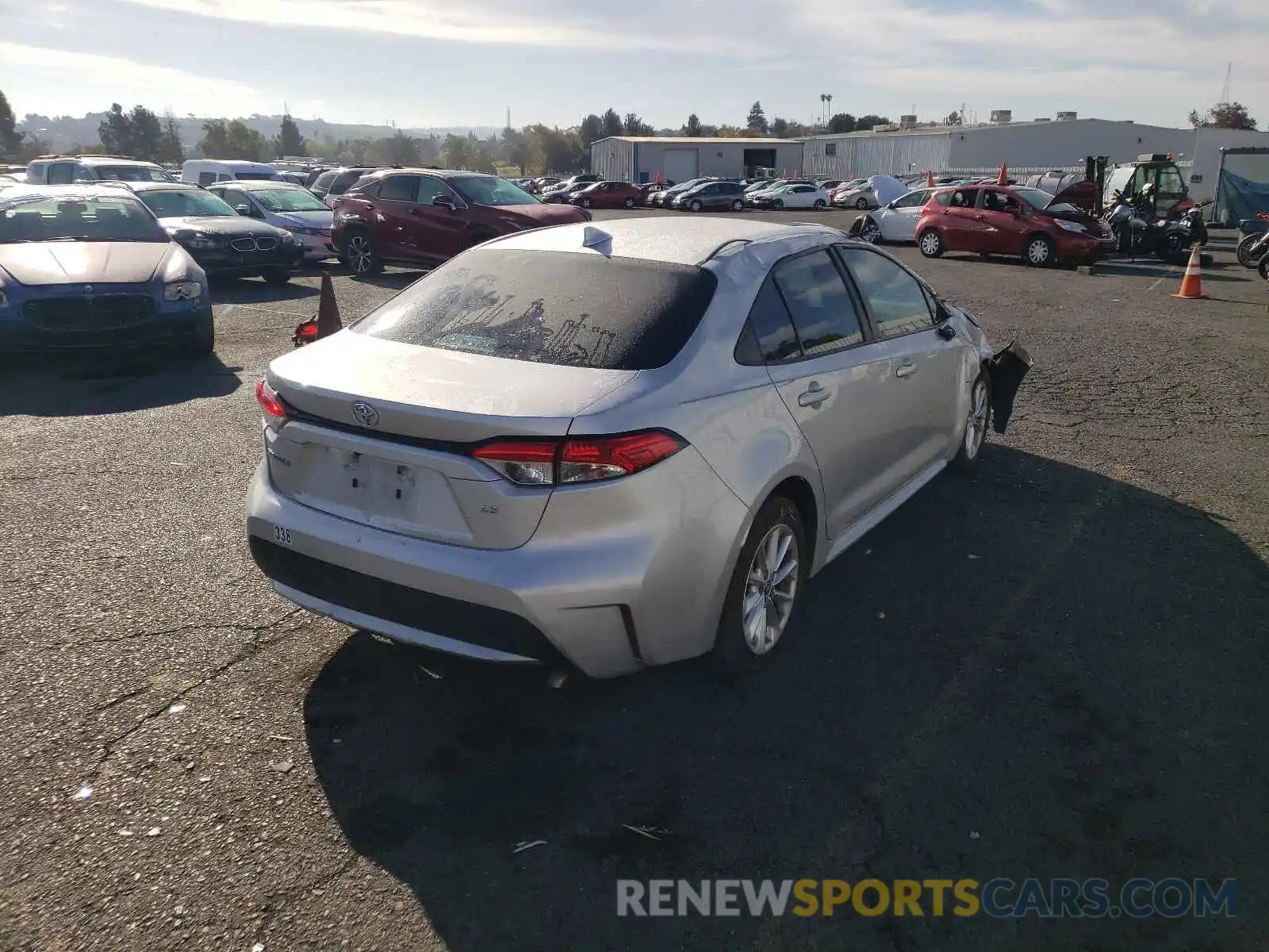 4 Photograph of a damaged car 5YFHPRAE6LP022852 TOYOTA COROLLA 2020