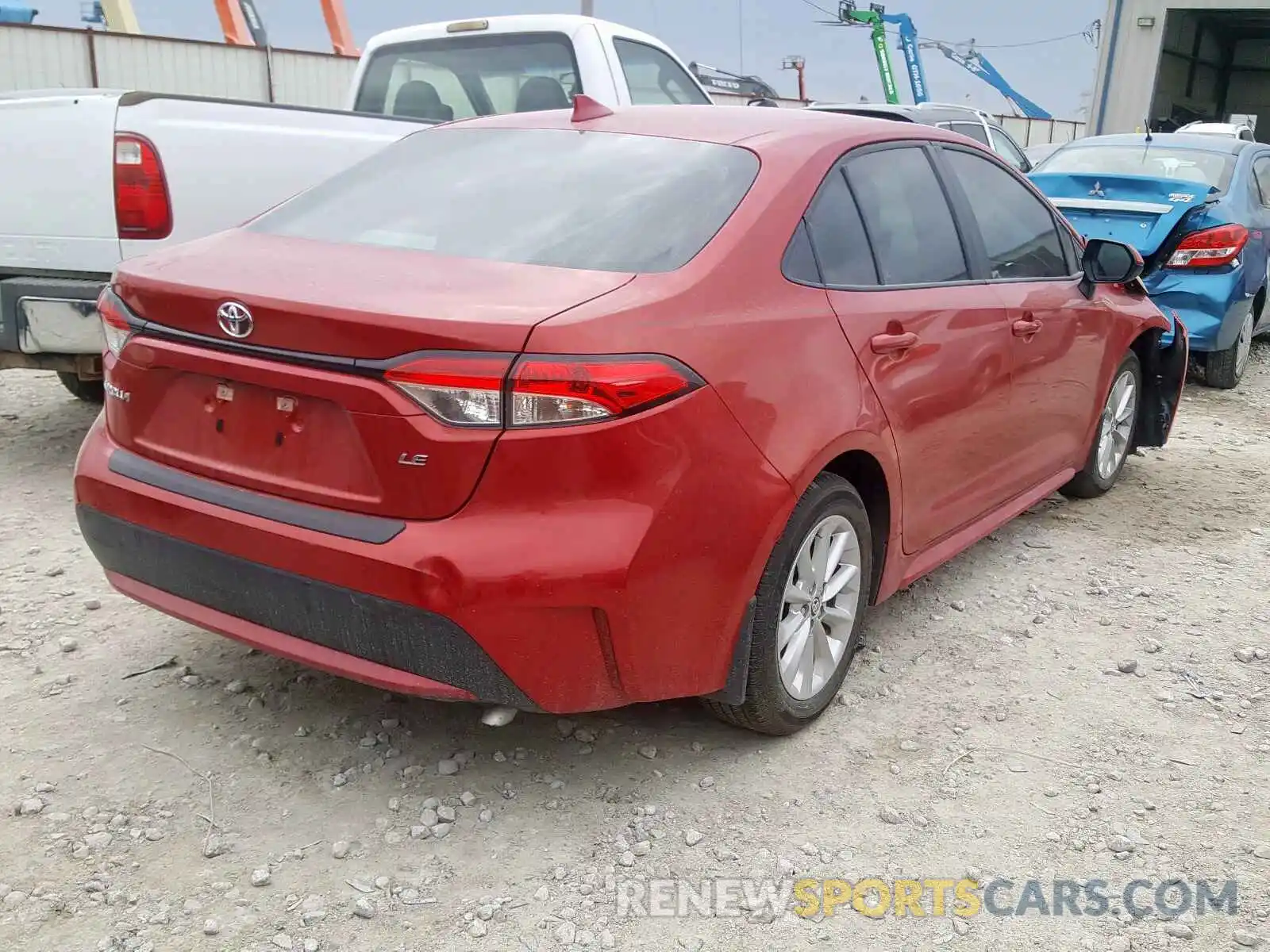 4 Photograph of a damaged car 5YFHPRAE6LP024553 TOYOTA COROLLA 2020