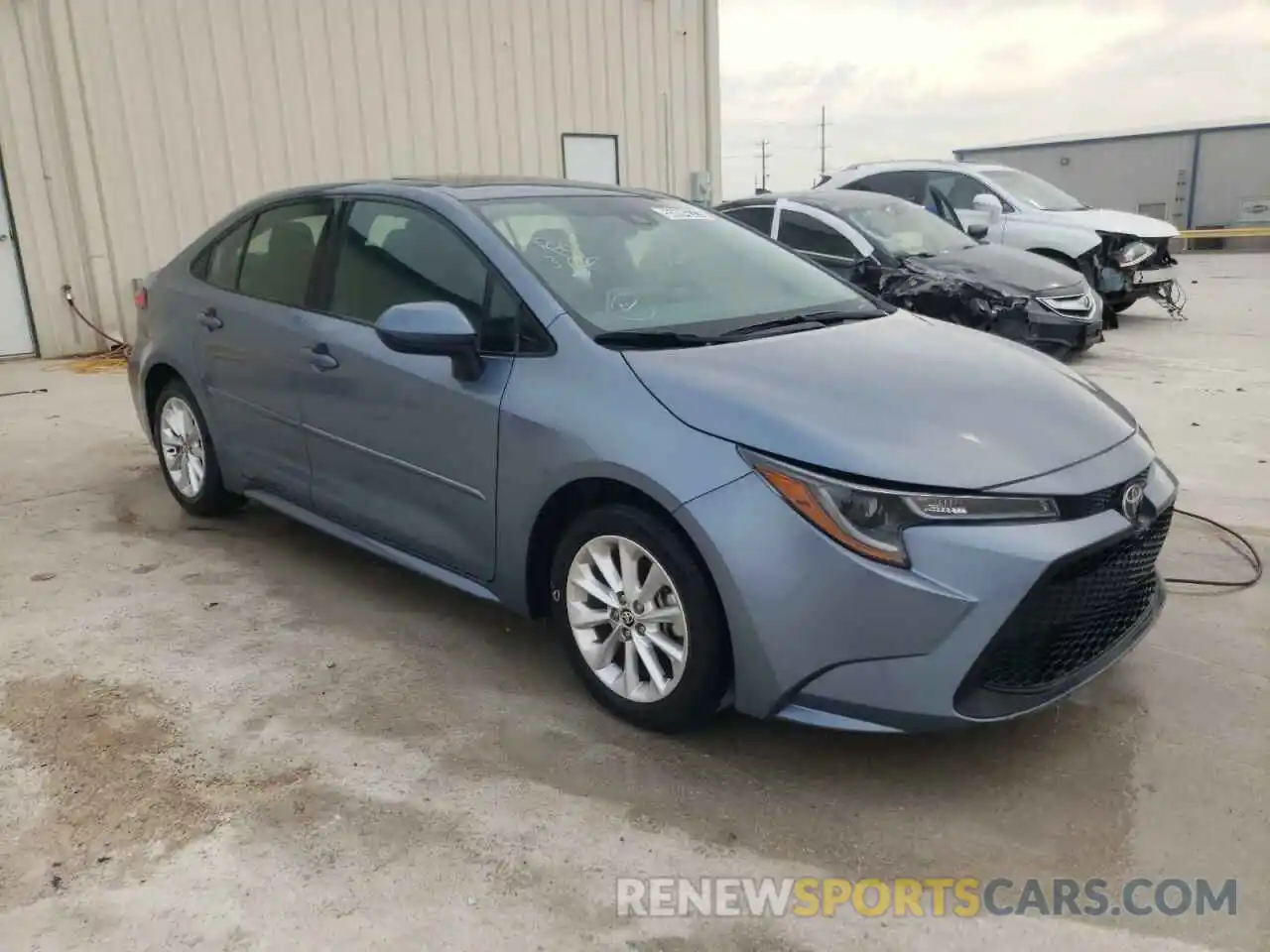 1 Photograph of a damaged car 5YFHPRAE6LP033866 TOYOTA COROLLA 2020