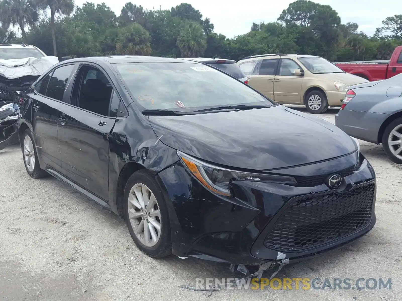 1 Photograph of a damaged car 5YFHPRAE7LP008748 TOYOTA COROLLA 2020