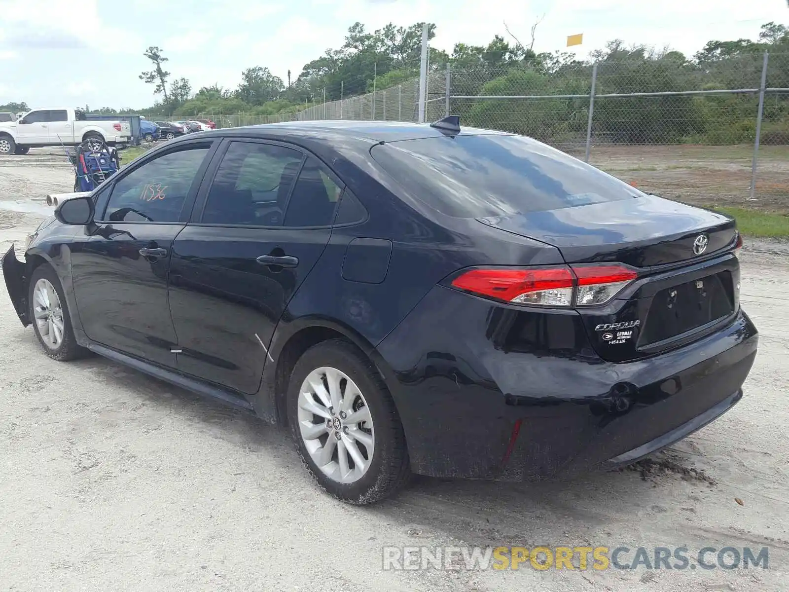 3 Photograph of a damaged car 5YFHPRAE7LP008748 TOYOTA COROLLA 2020