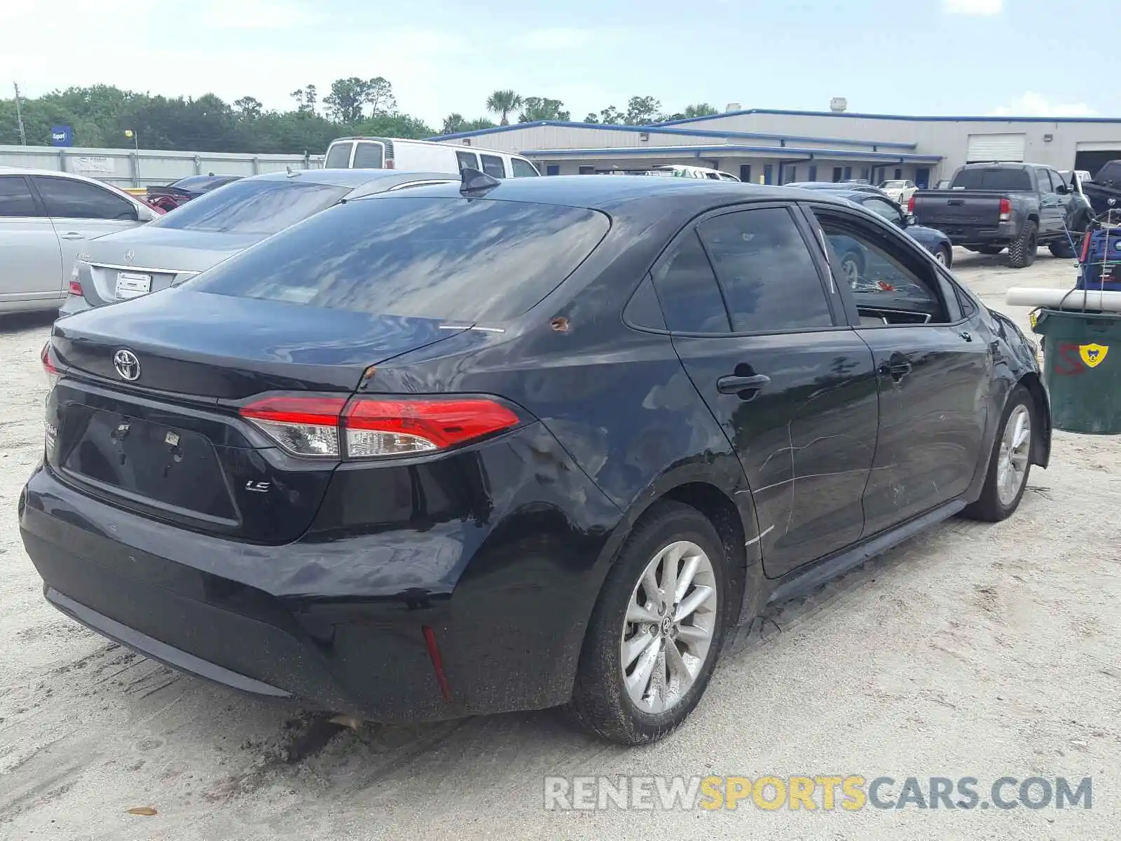 4 Photograph of a damaged car 5YFHPRAE7LP008748 TOYOTA COROLLA 2020