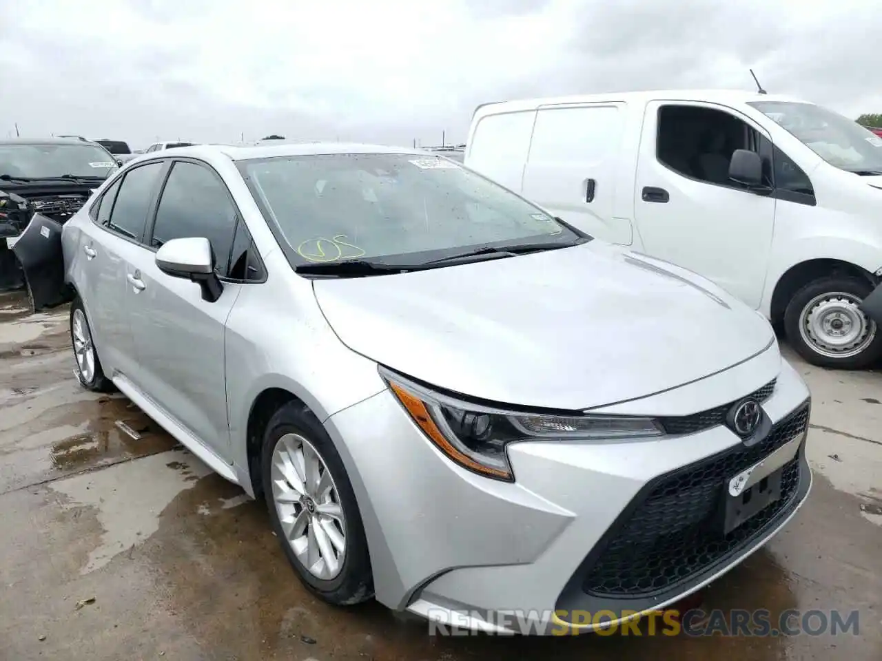 1 Photograph of a damaged car 5YFHPRAE7LP021919 TOYOTA COROLLA 2020