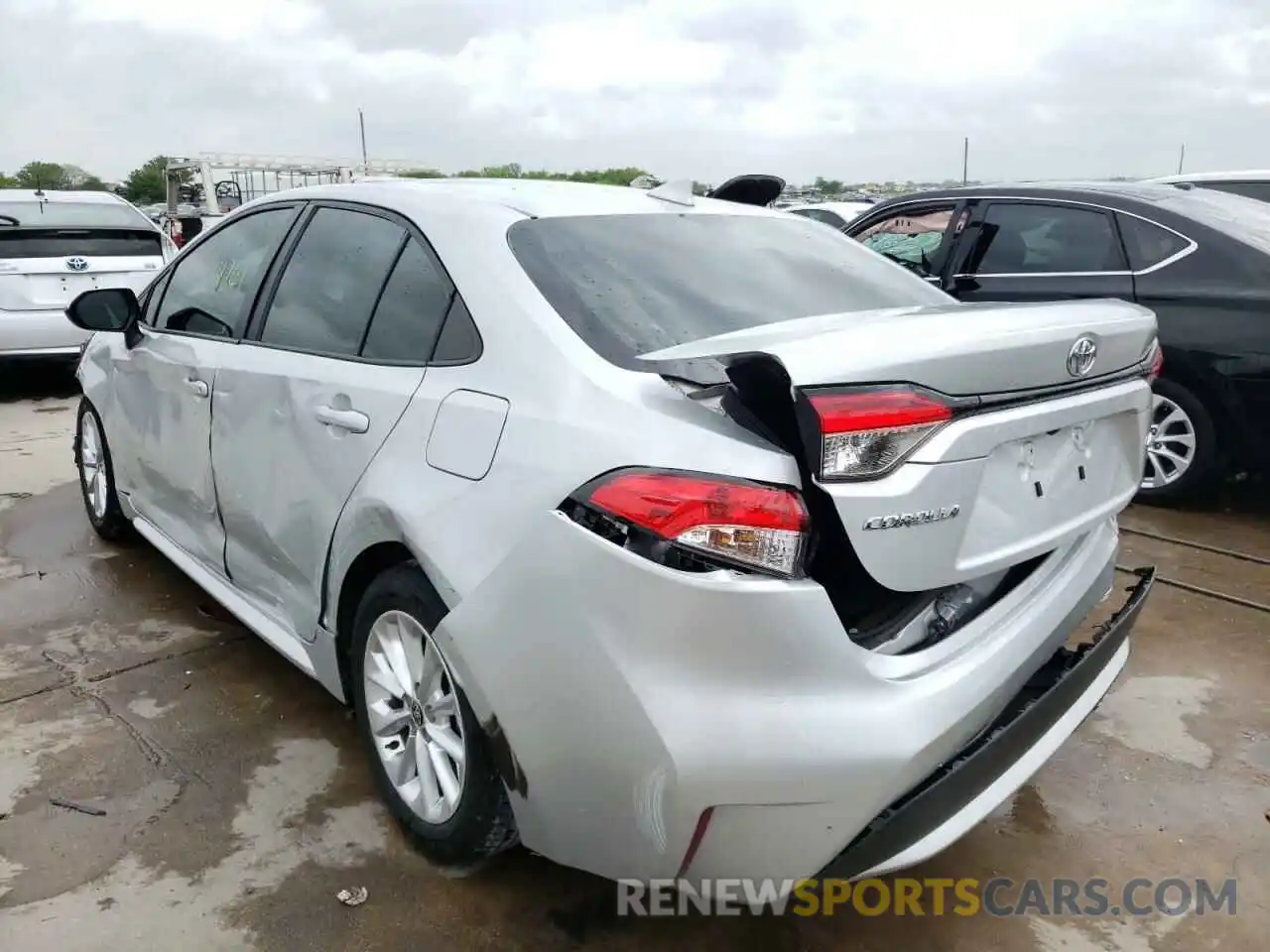 3 Photograph of a damaged car 5YFHPRAE7LP021919 TOYOTA COROLLA 2020