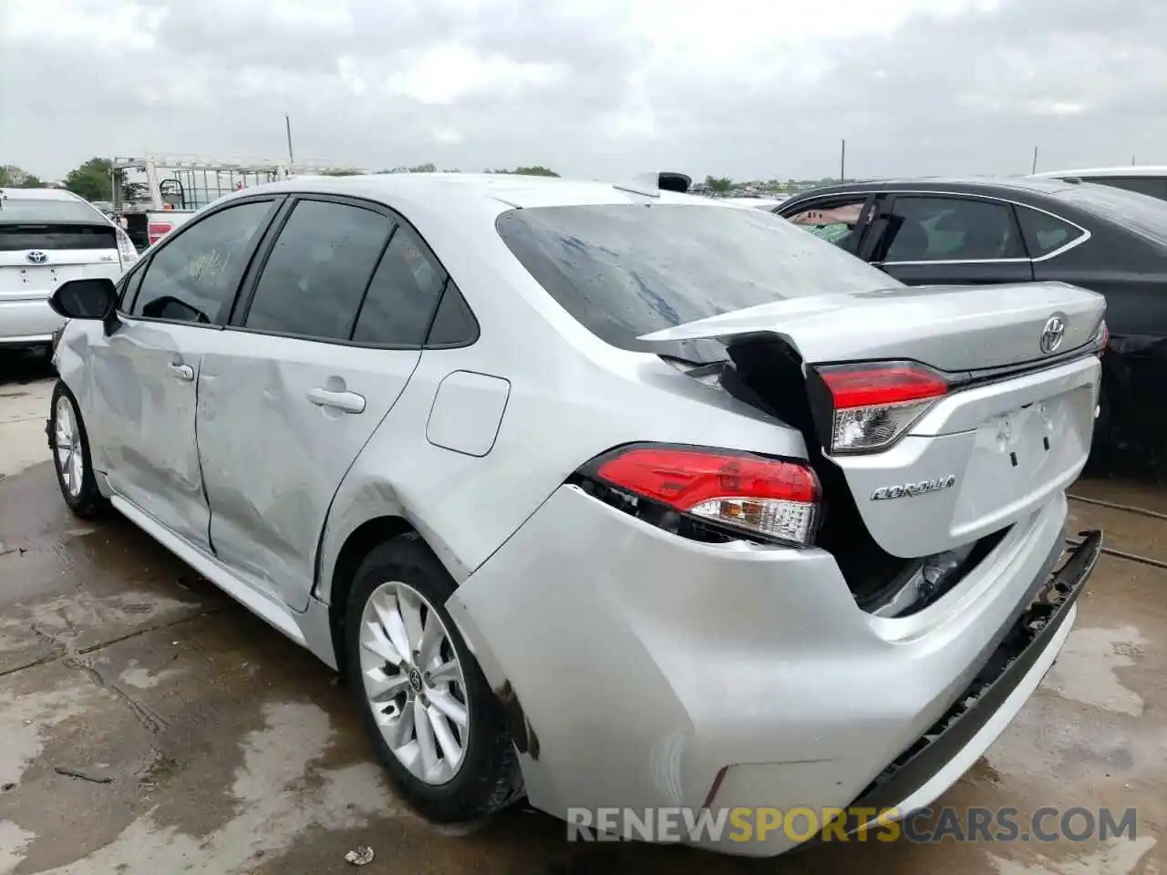 9 Photograph of a damaged car 5YFHPRAE7LP021919 TOYOTA COROLLA 2020