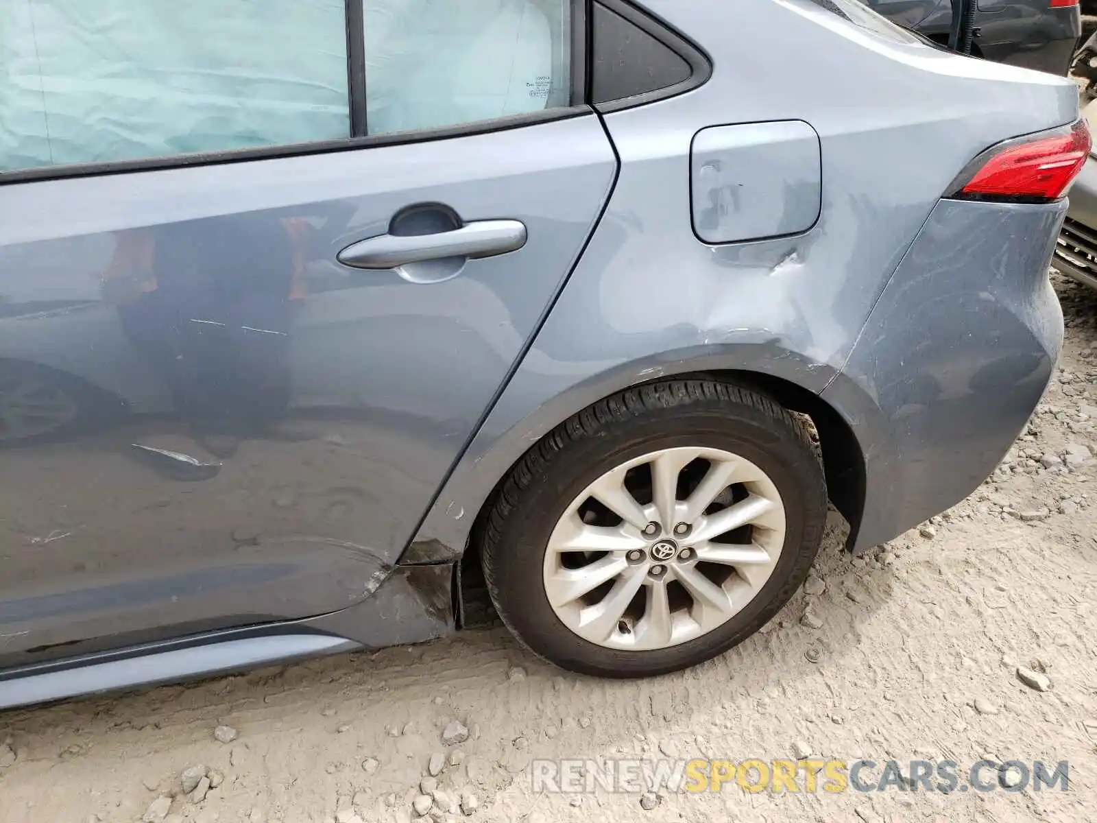 10 Photograph of a damaged car 5YFHPRAE7LP051468 TOYOTA COROLLA 2020