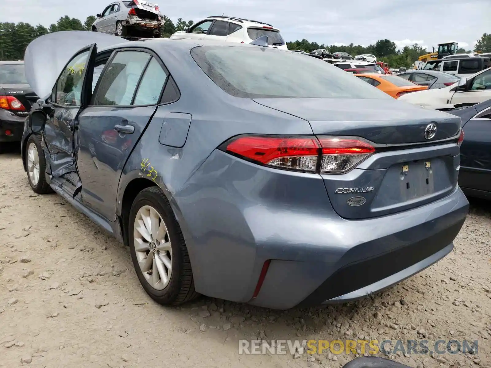 3 Photograph of a damaged car 5YFHPRAE7LP051468 TOYOTA COROLLA 2020