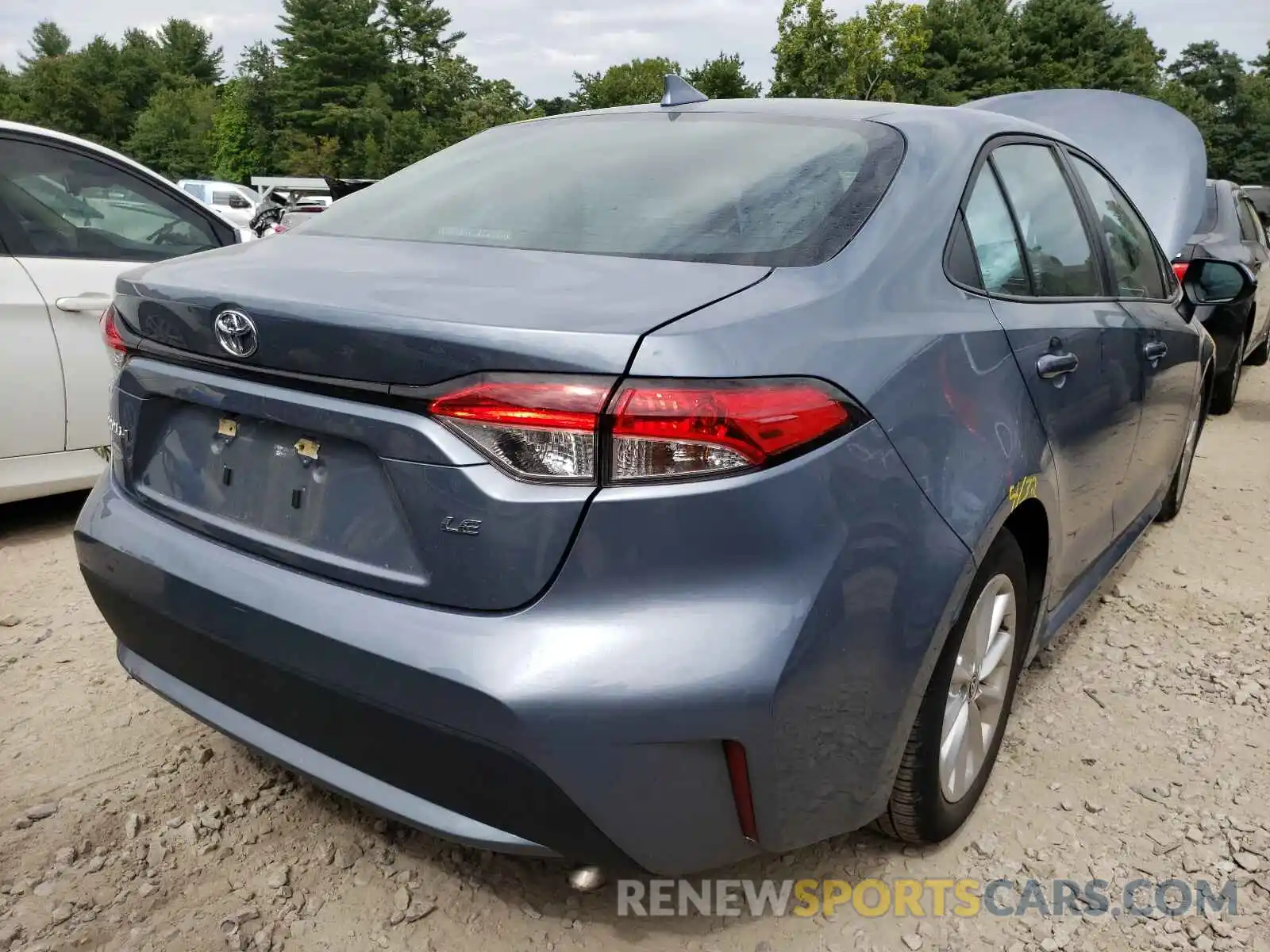 4 Photograph of a damaged car 5YFHPRAE7LP051468 TOYOTA COROLLA 2020