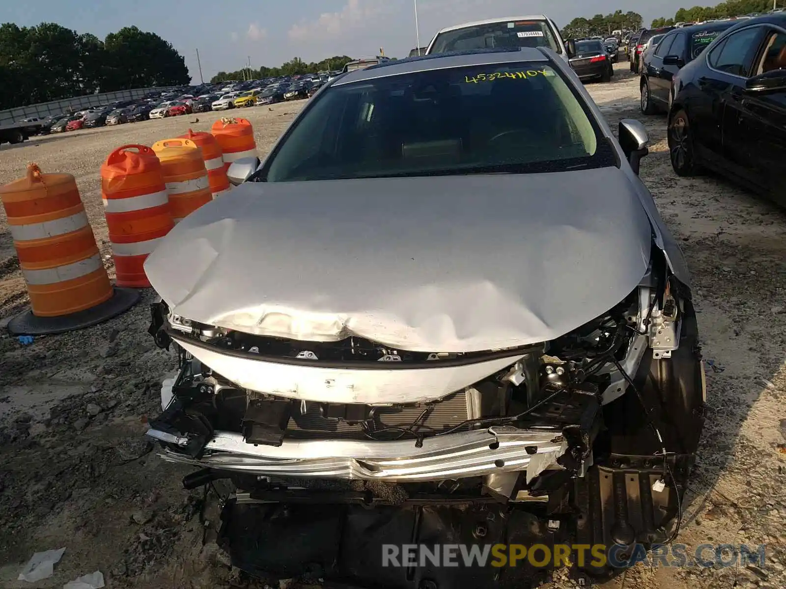 9 Photograph of a damaged car 5YFHPRAE7LP054189 TOYOTA COROLLA 2020