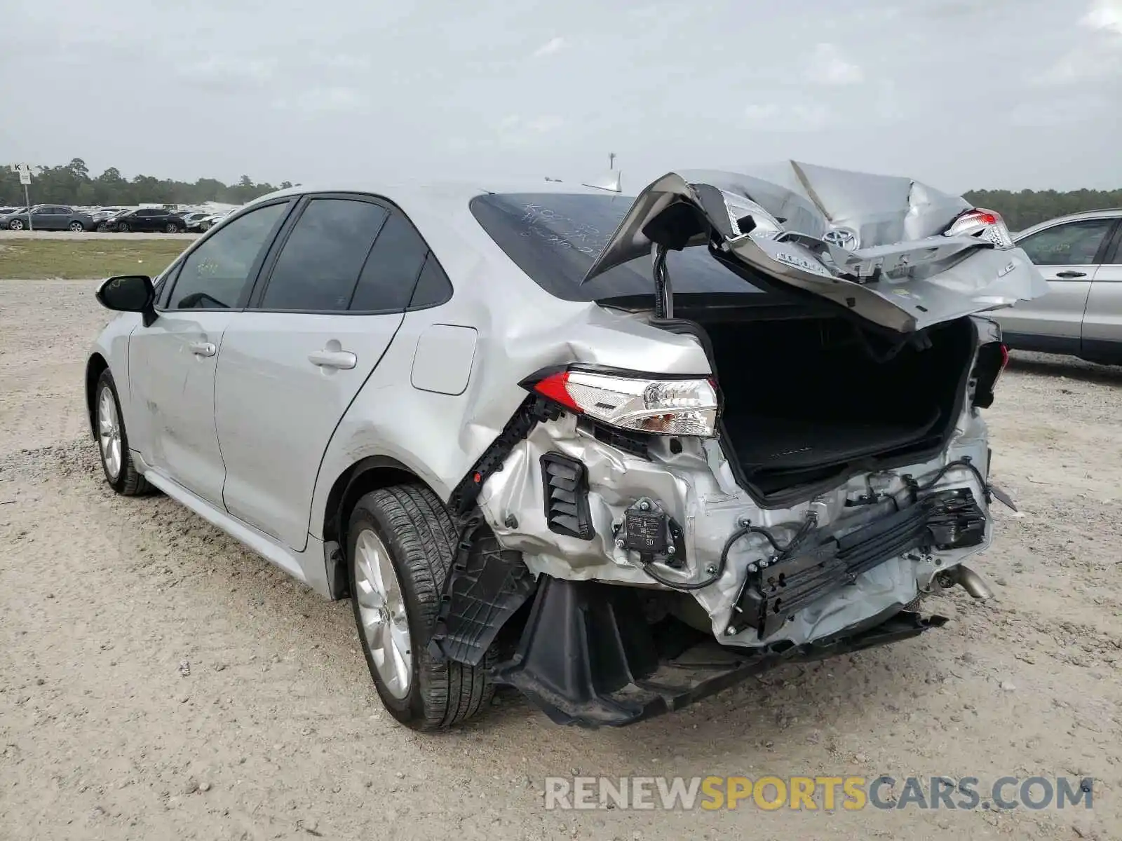 3 Photograph of a damaged car 5YFHPRAE8LP017569 TOYOTA COROLLA 2020