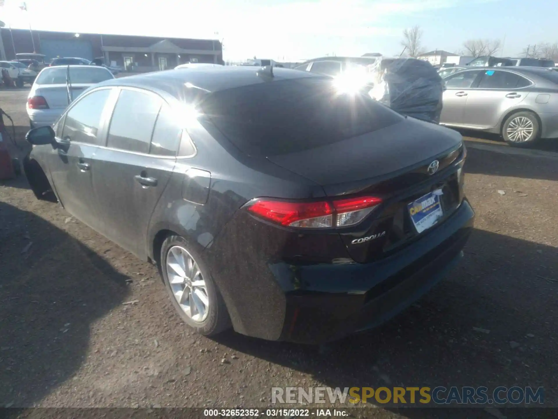 3 Photograph of a damaged car 5YFHPRAE8LP019841 TOYOTA COROLLA 2020