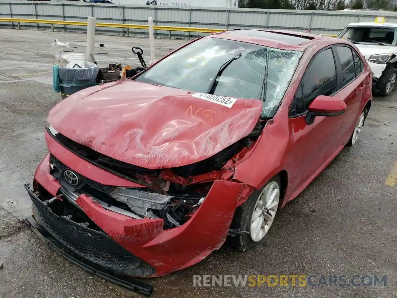 2 Photograph of a damaged car 5YFHPRAE8LP024778 TOYOTA COROLLA 2020