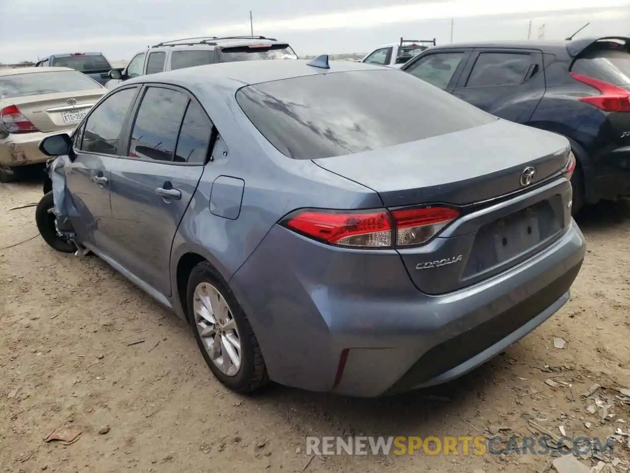 3 Photograph of a damaged car 5YFHPRAE8LP033352 TOYOTA COROLLA 2020