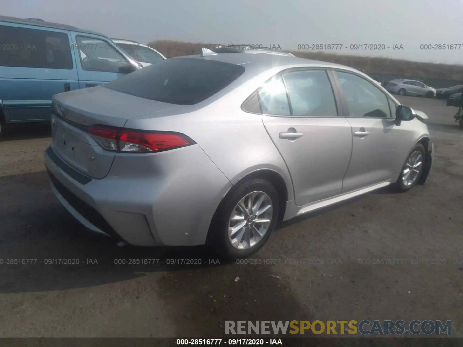 4 Photograph of a damaged car 5YFHPRAE8LP050331 TOYOTA COROLLA 2020