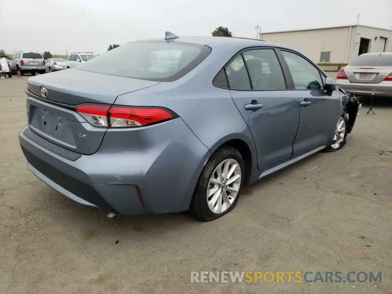 4 Photograph of a damaged car 5YFHPRAE9LP004913 TOYOTA COROLLA 2020