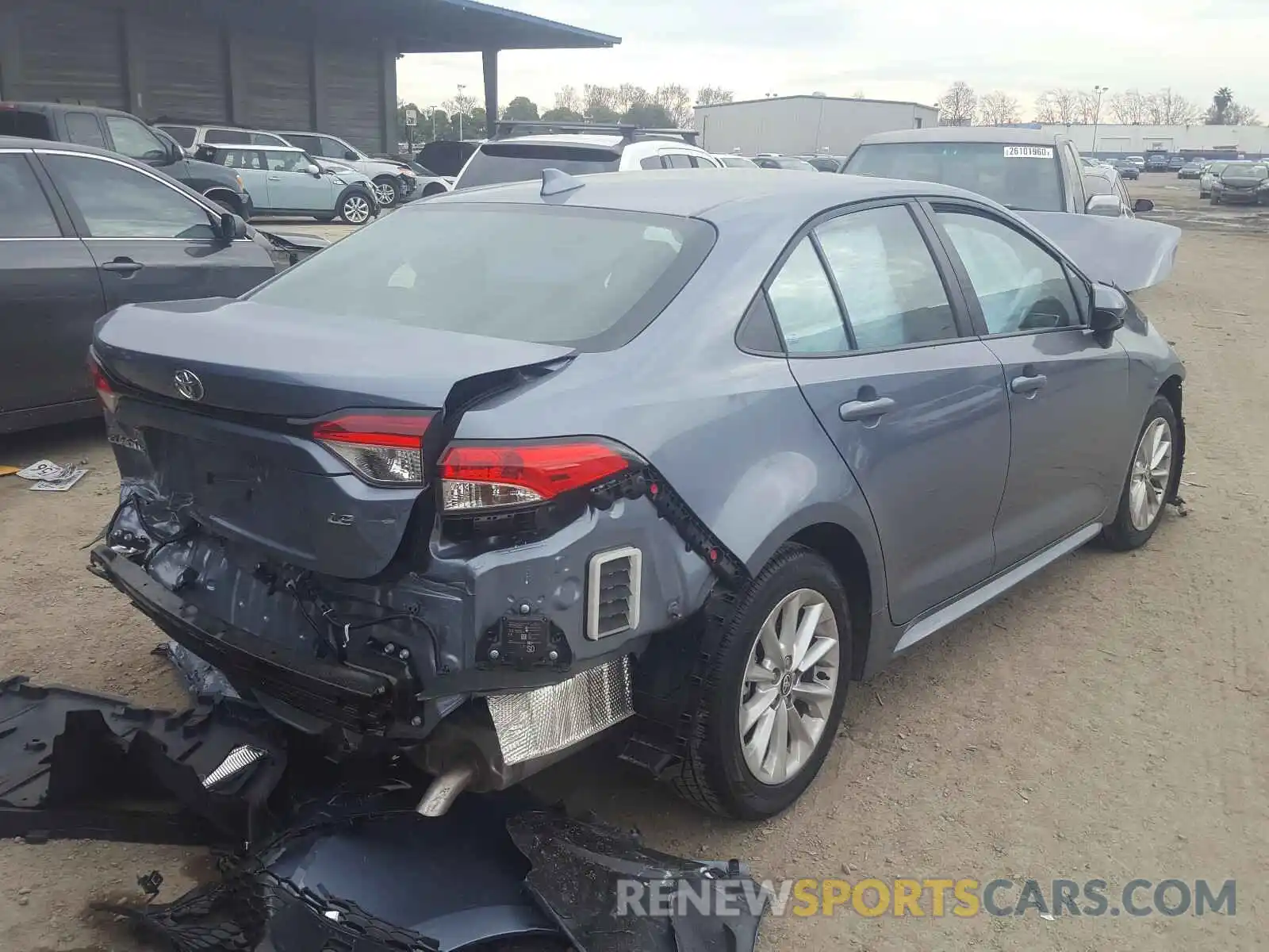 4 Photograph of a damaged car 5YFHPRAE9LP009271 TOYOTA COROLLA 2020