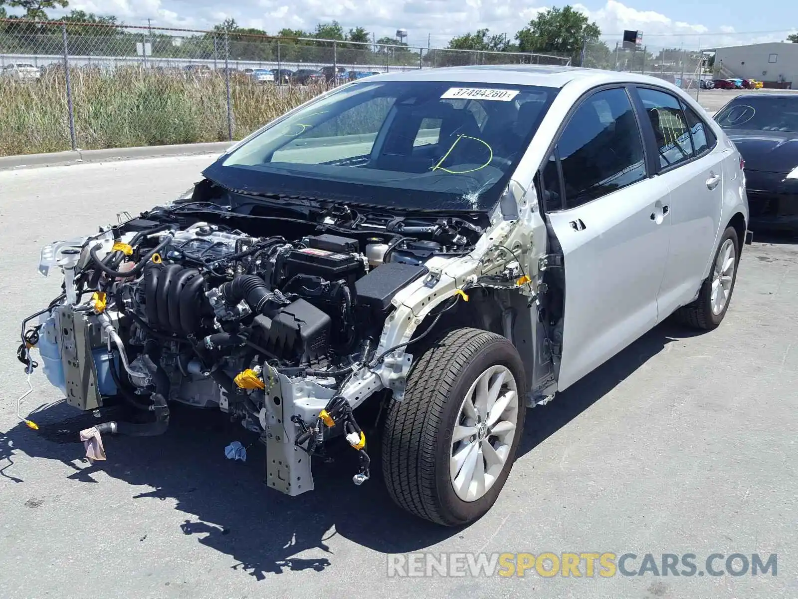 2 Photograph of a damaged car 5YFHPRAE9LP013319 TOYOTA COROLLA 2020