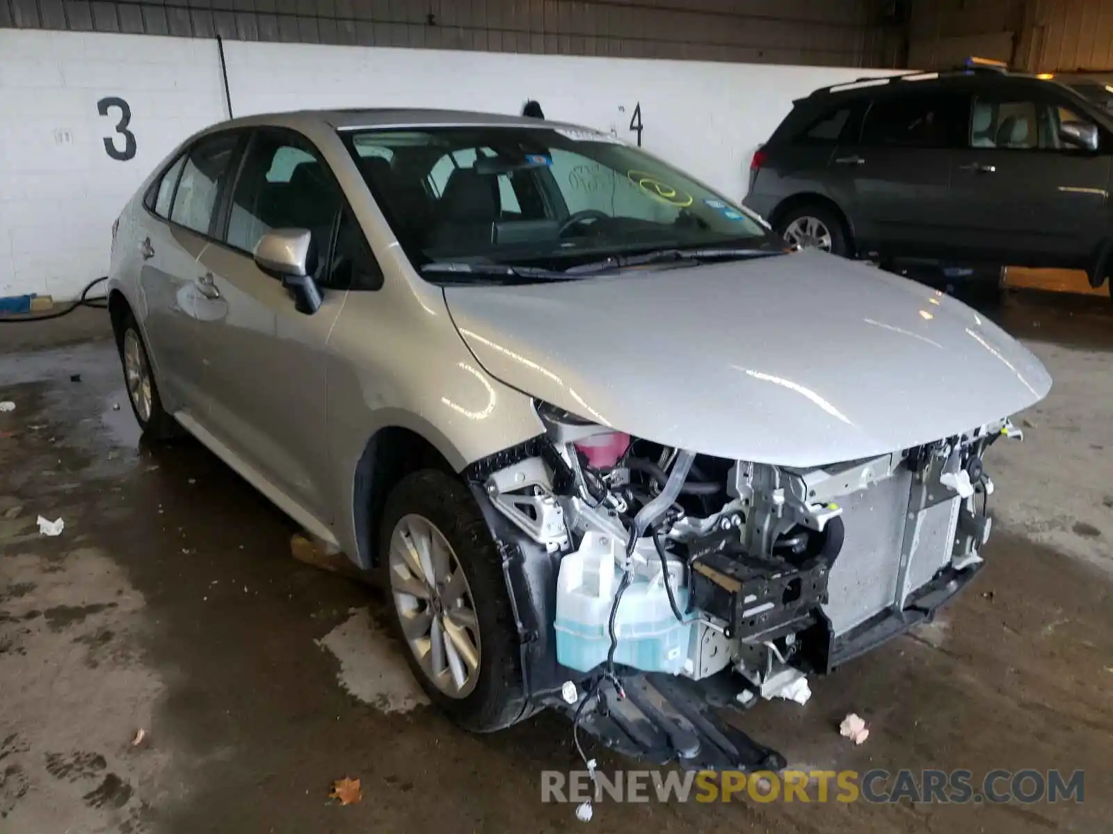 1 Photograph of a damaged car 5YFHPRAE9LP019962 TOYOTA COROLLA 2020